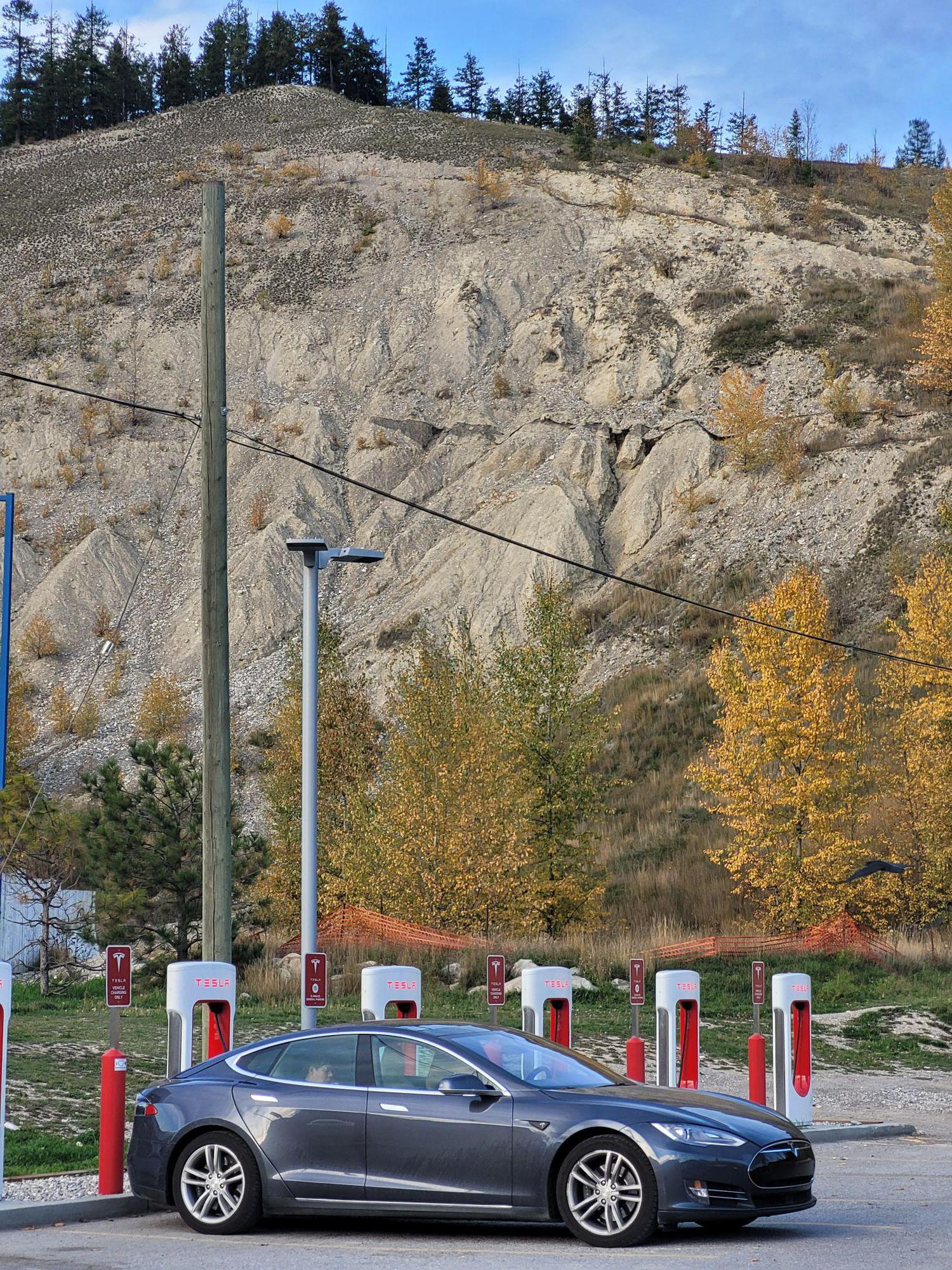 Golden Hwy 1 Supercharger Golden BC EV Station golden-hwy-1-supercharger-golden-bc-ev-station