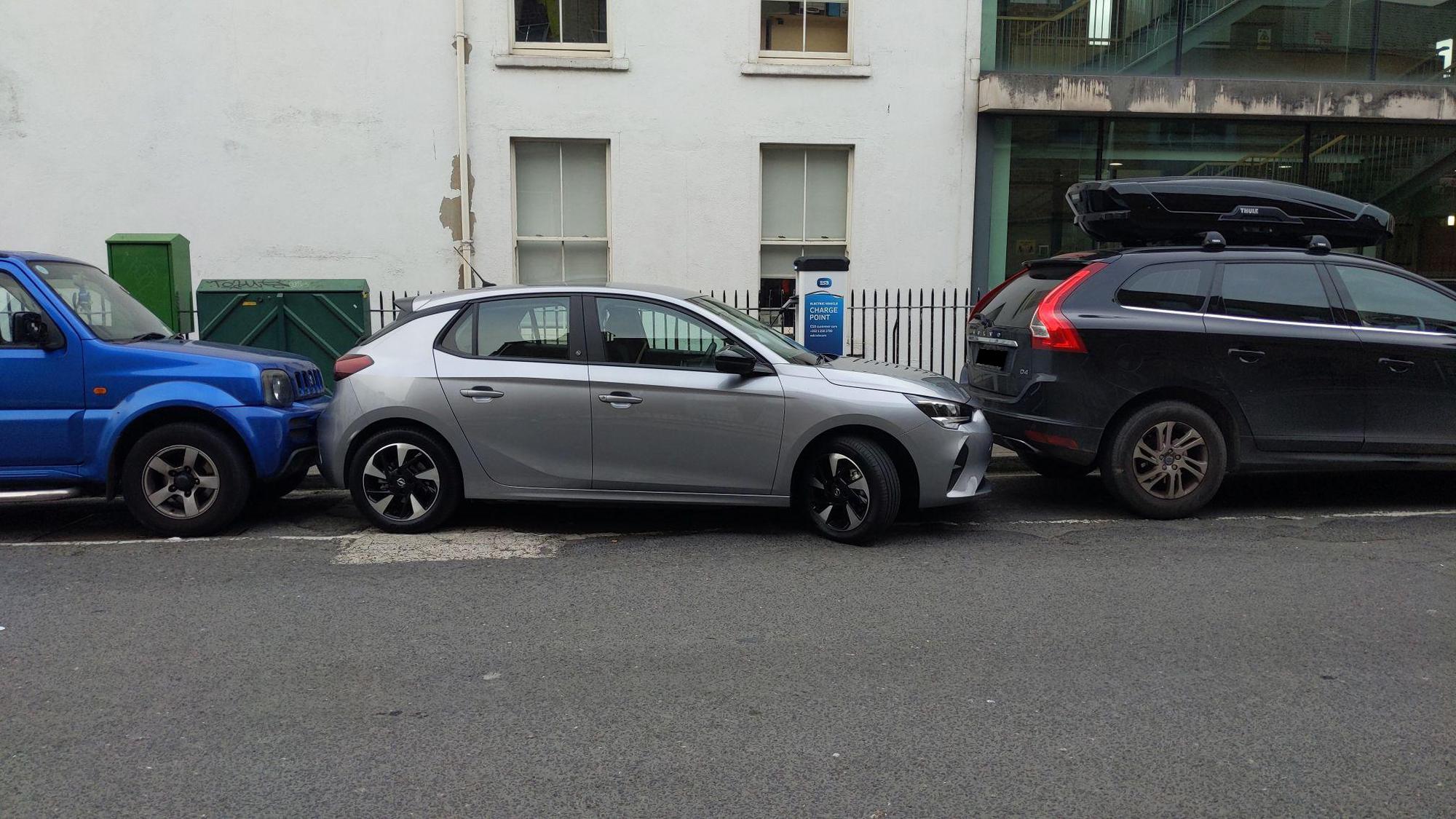Nelson St Parking/Charging Dublin, D EV Station