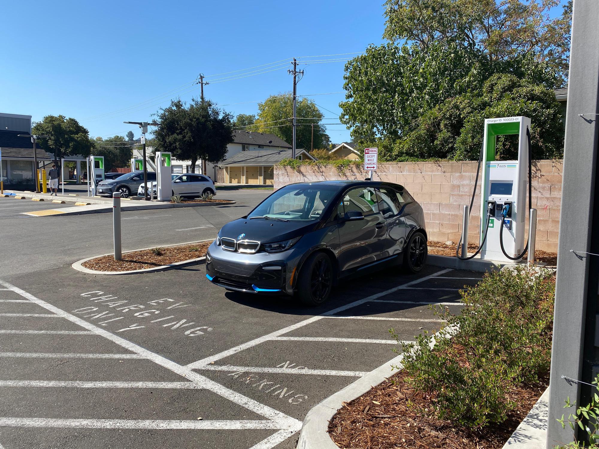 Paso Robles Bank of America Paso Robles, CA EV Station