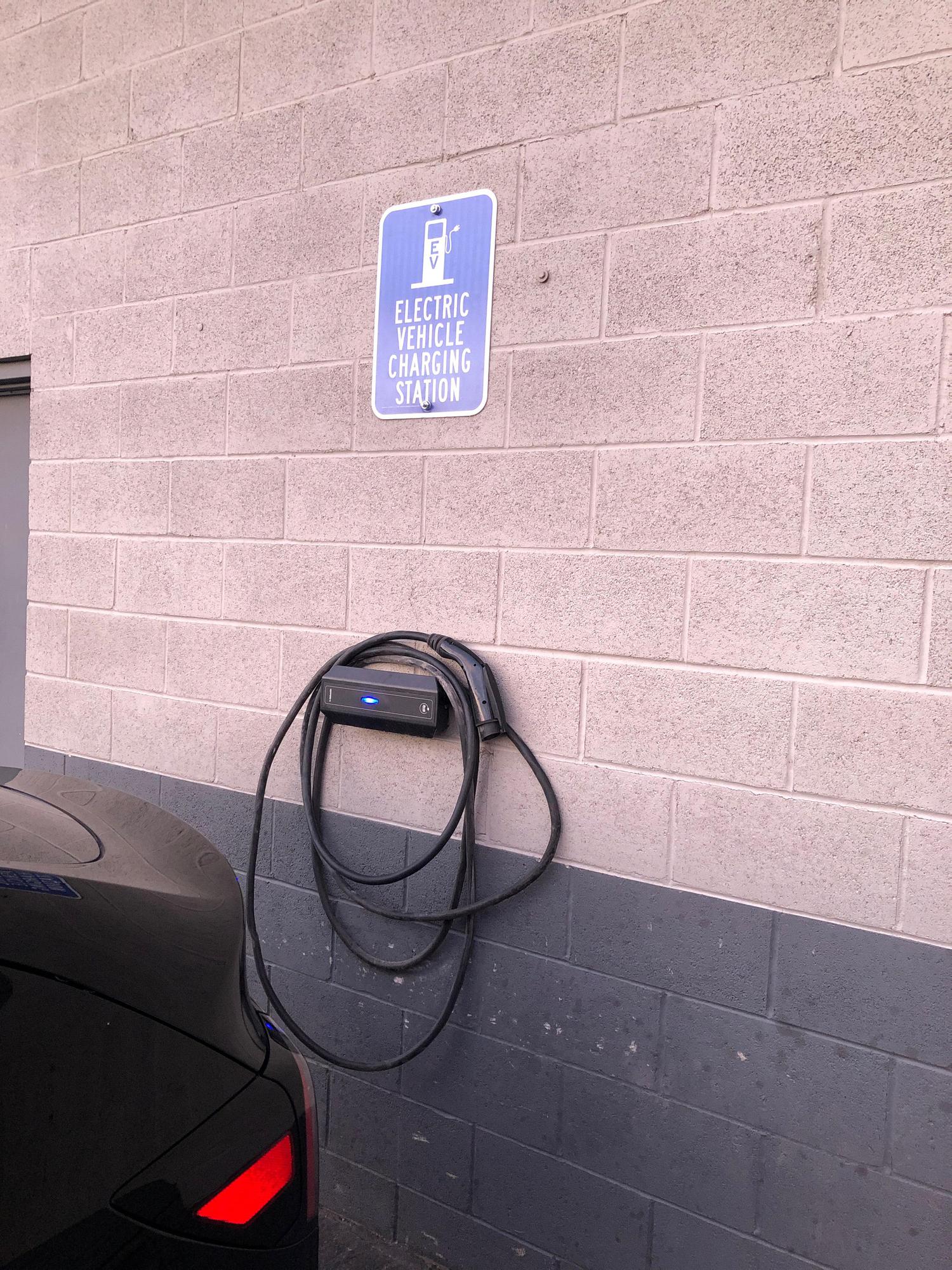 Hall Motor Company Ford Lakeview, OR EV Station