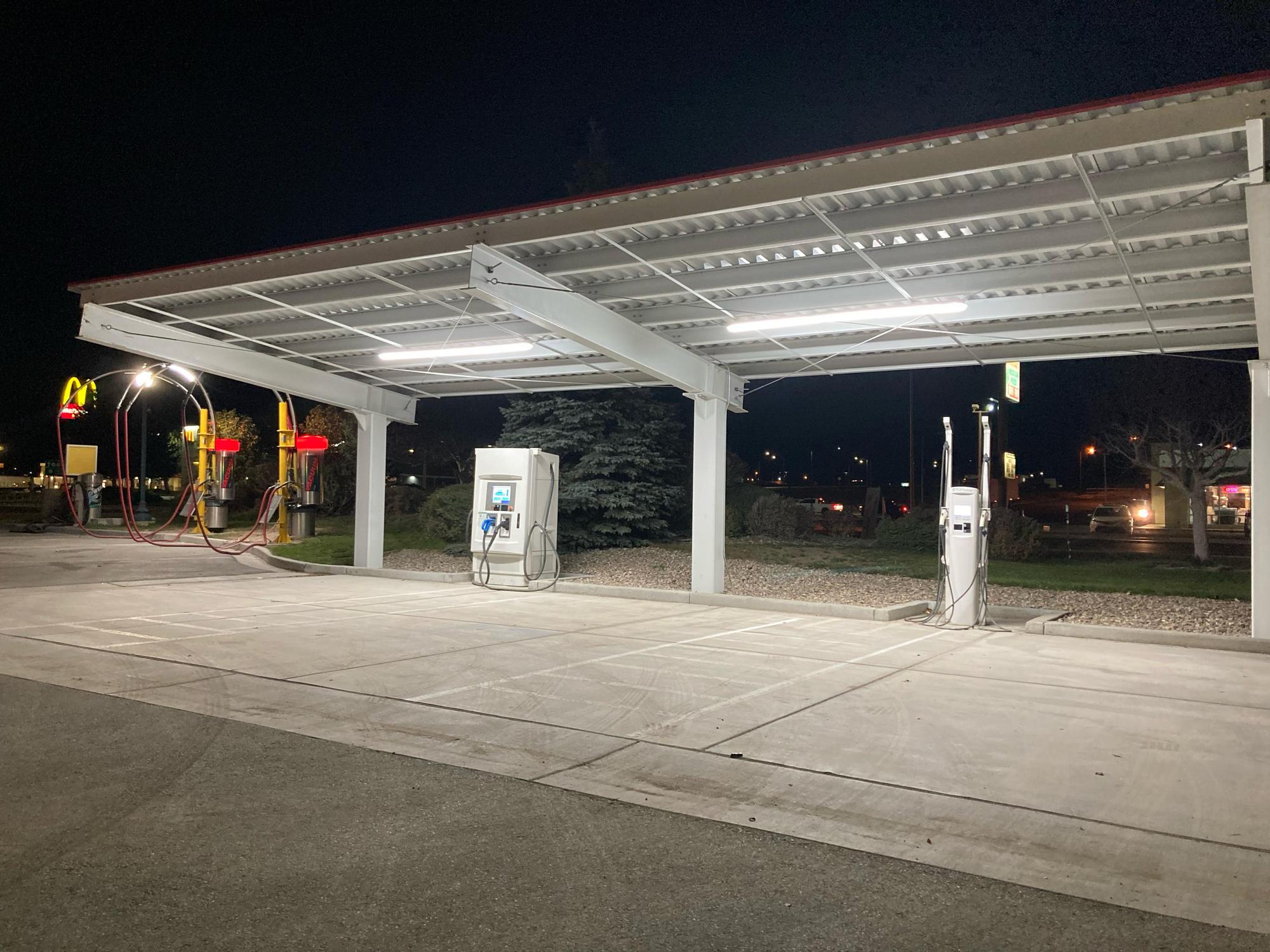 R Place Shell & Car Wash Ely, NV EV Station