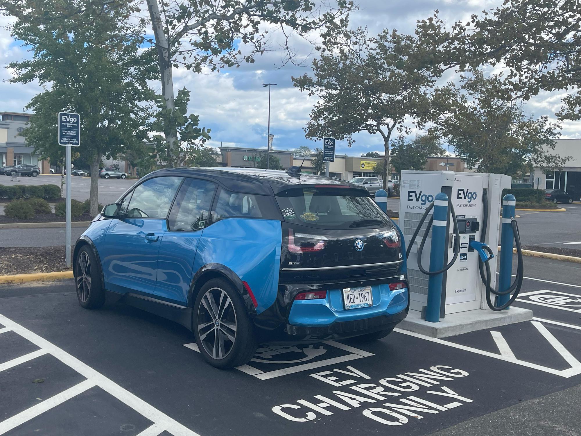 Carman's Plaza East Massapequa, NY EV Station