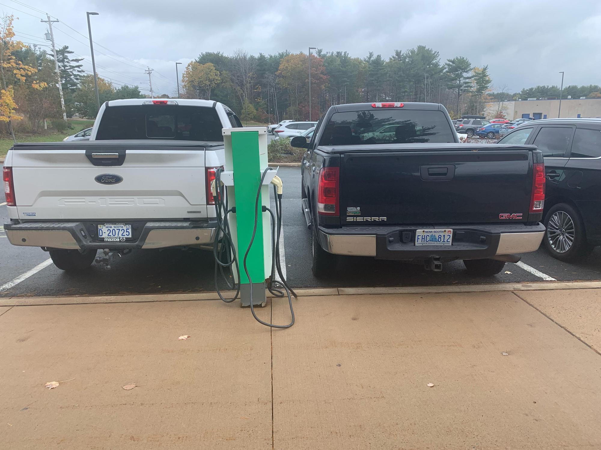 Lunenburg County Lifestyle Centre Bridgewater, NS EV Station
