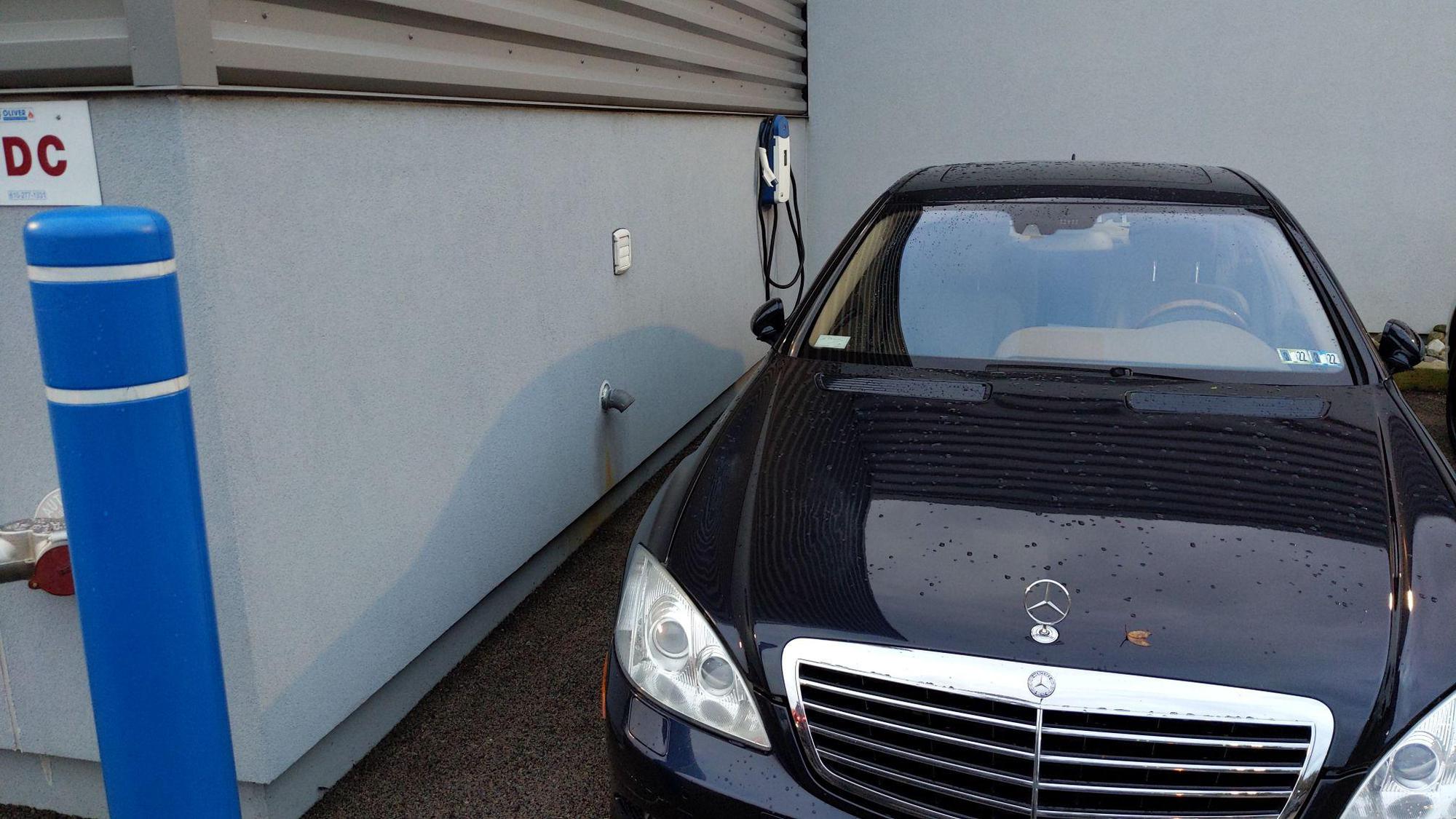 John Kennedy Ford Jenkintown, PA EV Station