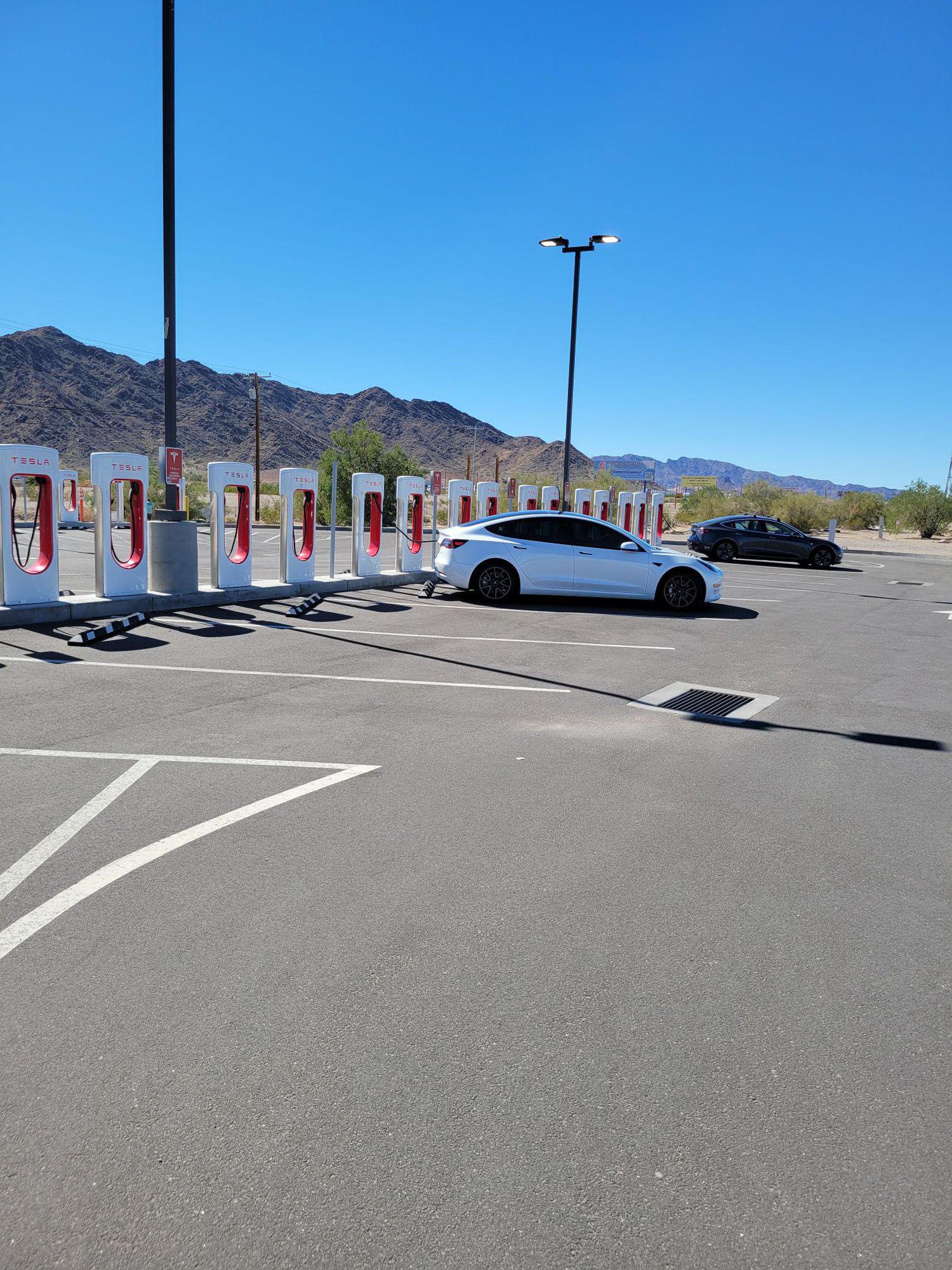 Carl's Jr Quartzsite, AZ EV Station