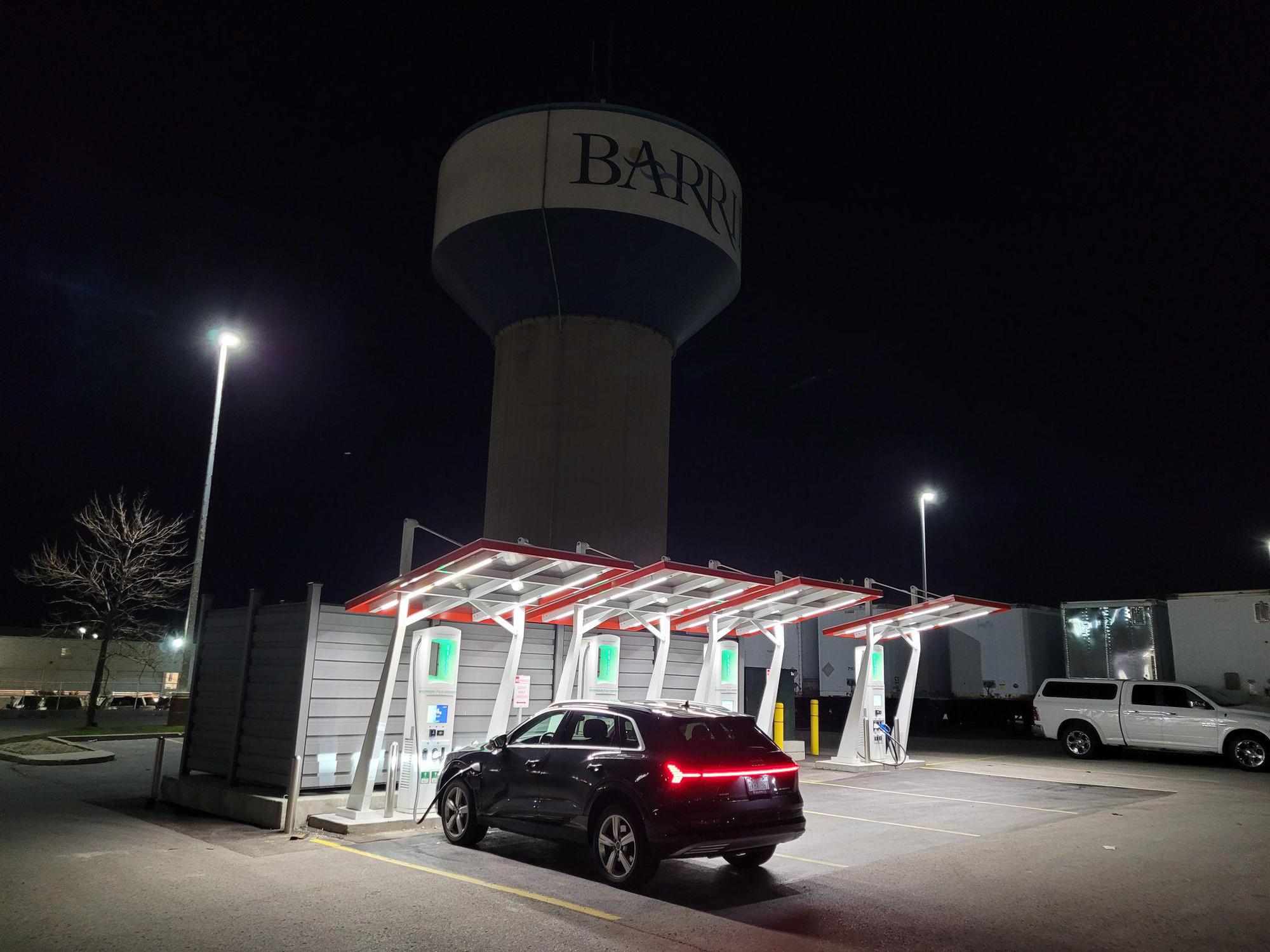 Canadian Tire Barrie South Barrie, ON EV Station