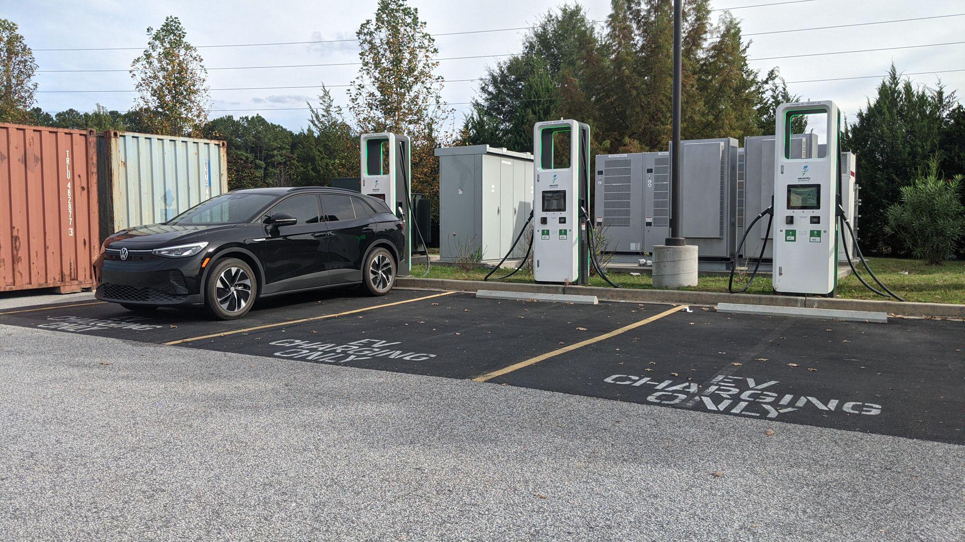 Walmart Supercenter Walterboro, SC EV Station