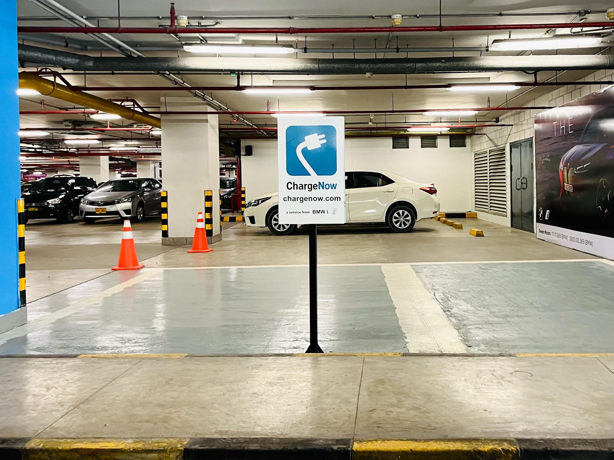 Dolmen Mall Clifton Parking Karachi, Sindh EV Station