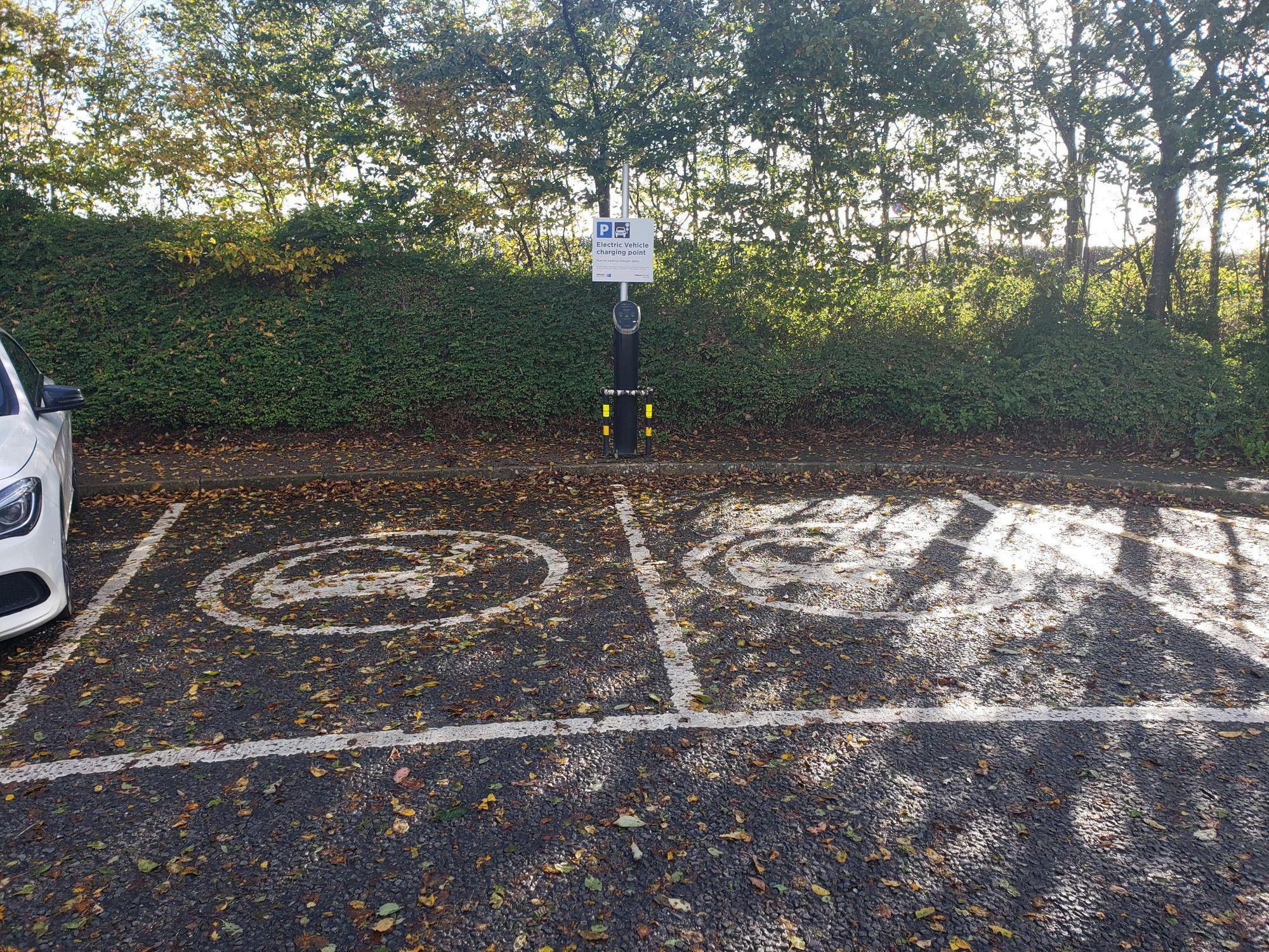 Haddenham & Thame Parkway Station Haddenham, England EV Station