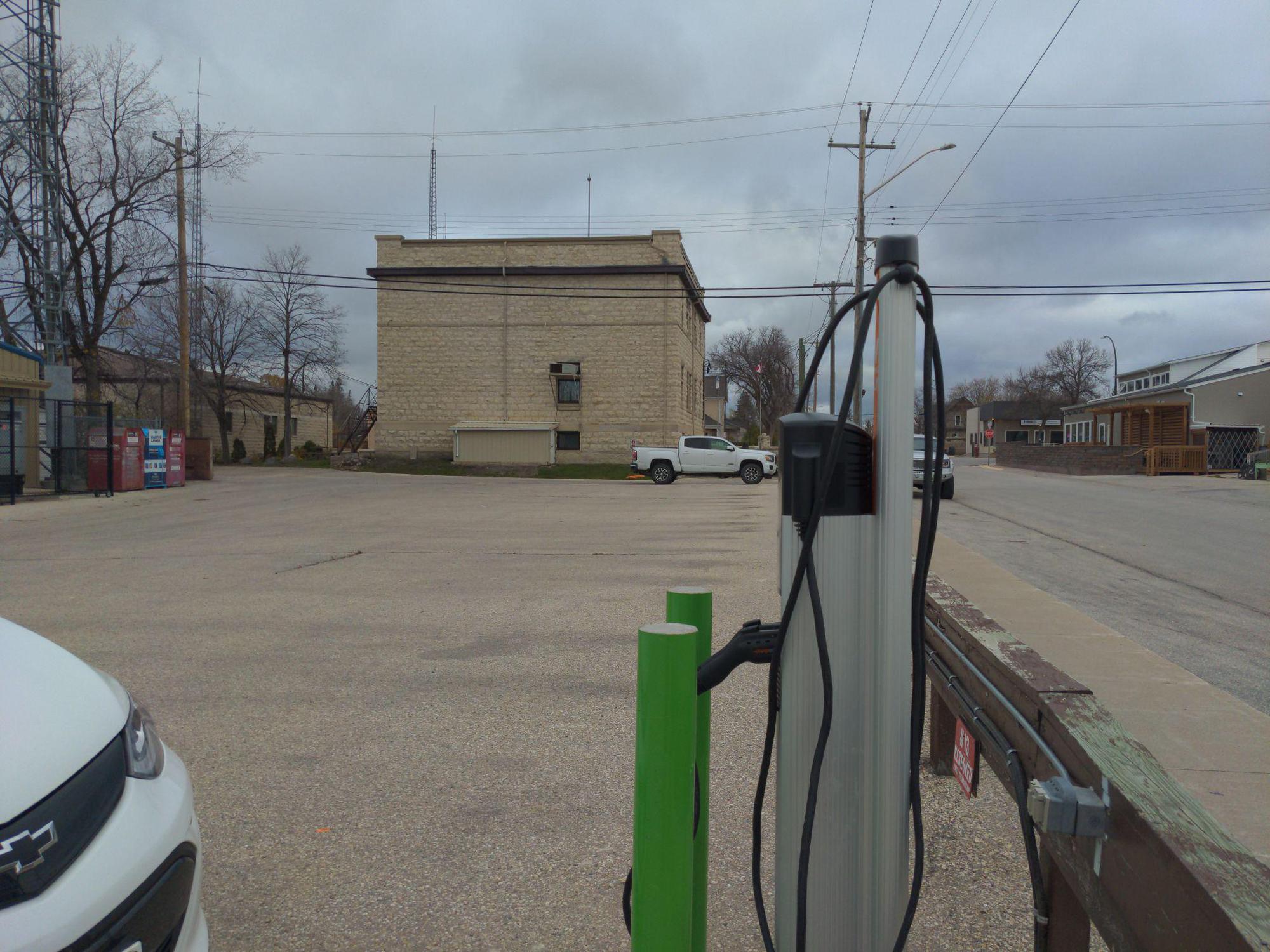 Stonewall Town Hall Stonewall, MB EV Station