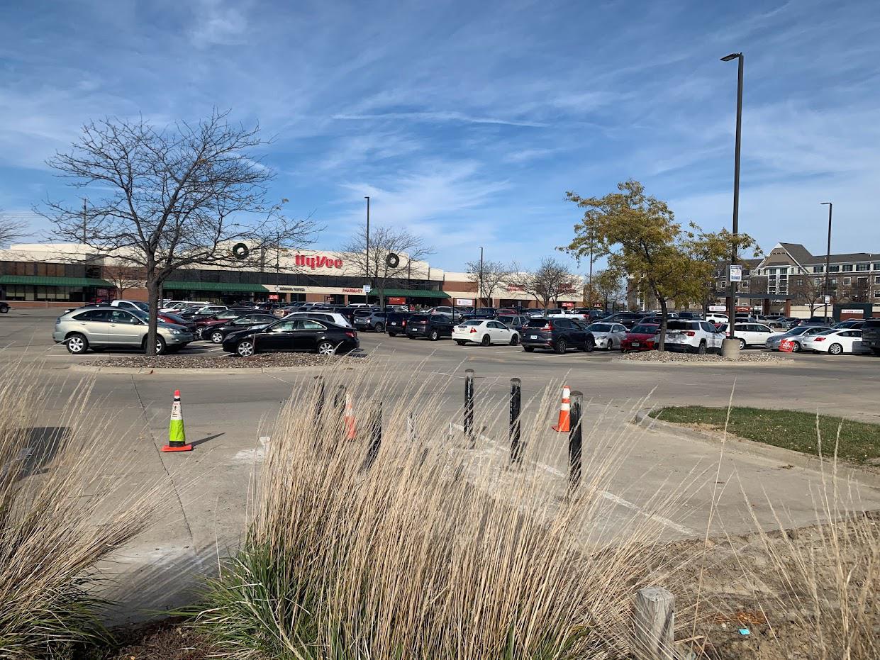 HyVee West Des Moines West Des Moines, IA EV Station