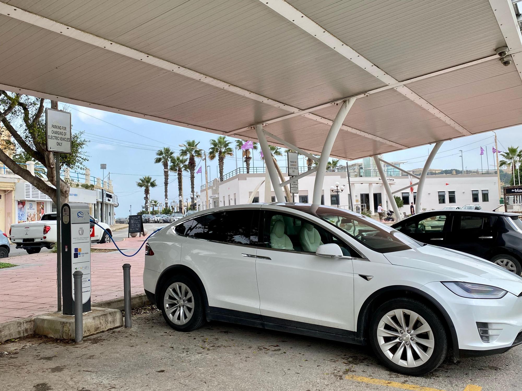 Ta' Xbiex Marina Parking ixXatt Ta' Xbiex, Ta' Xbiex, Malta EV Station