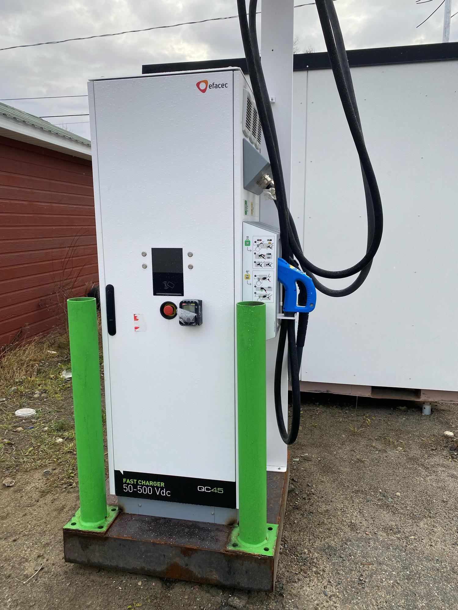Belzile Pétroles Soon) Chibougamau, QC EV Station