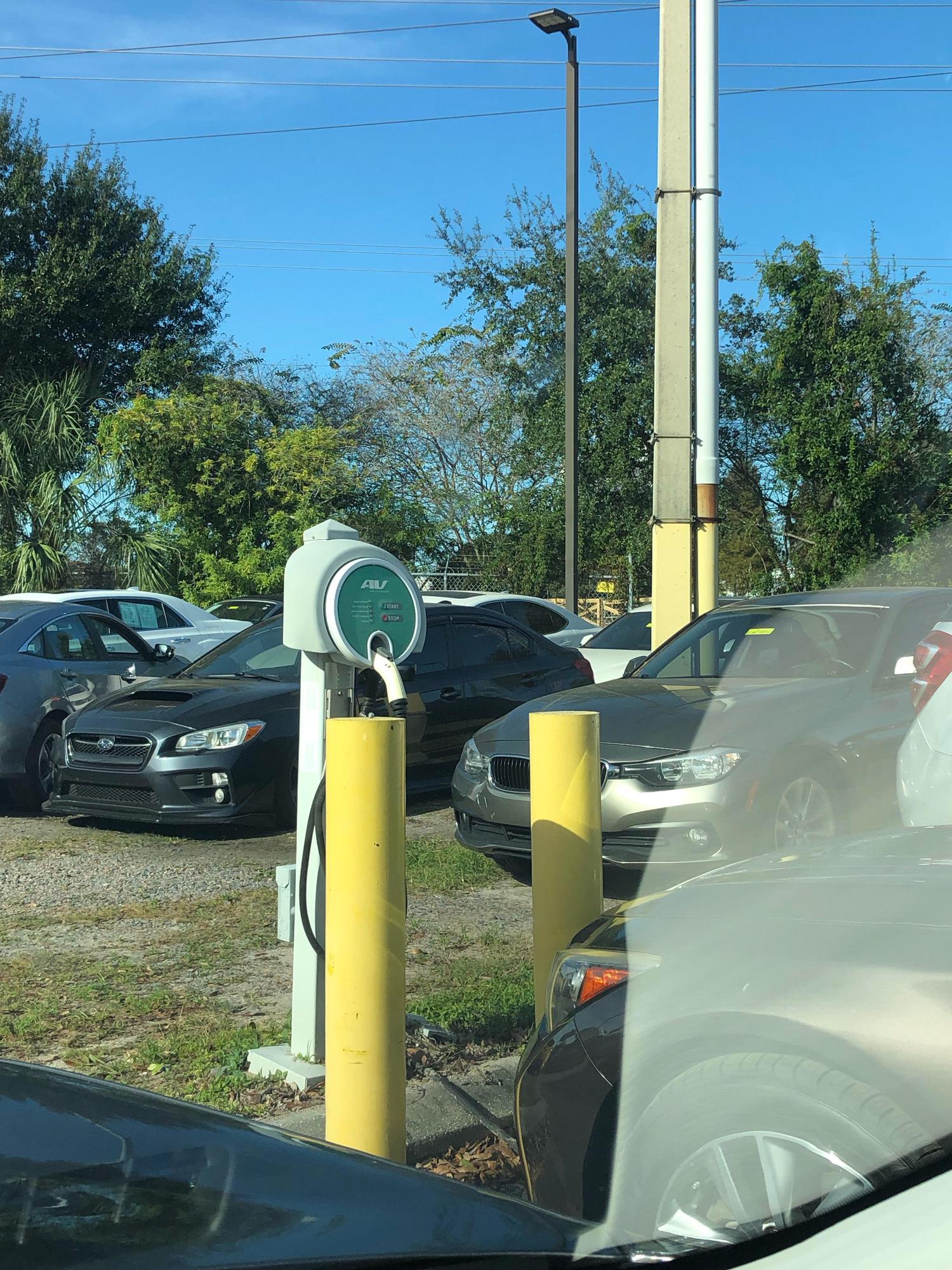 Brandon Mitsubishi Dealership Tampa, FL EV Station