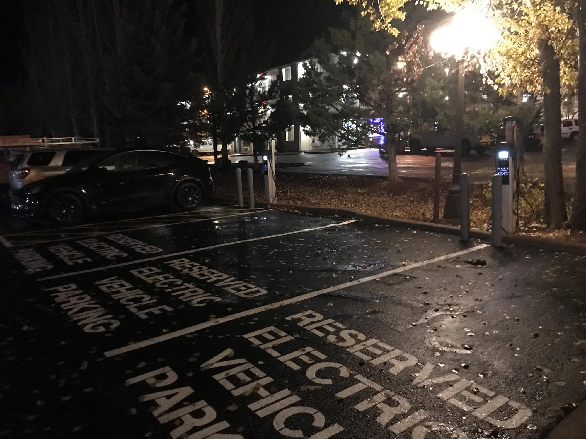 GreenTree Inn Flagstaff Flagstaff, AZ EV Station