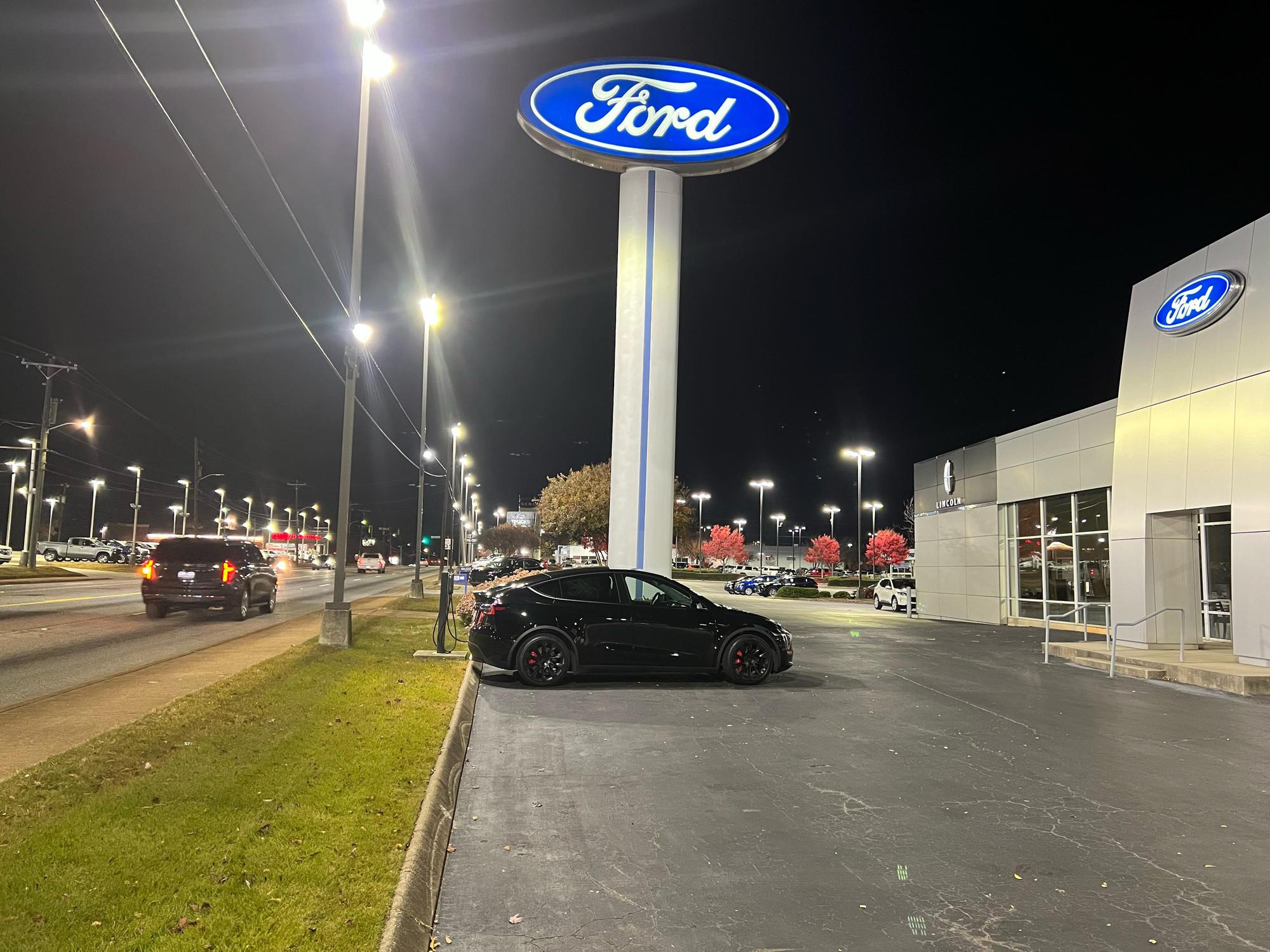 Fairway Ford | Greenville, SC | EV Station