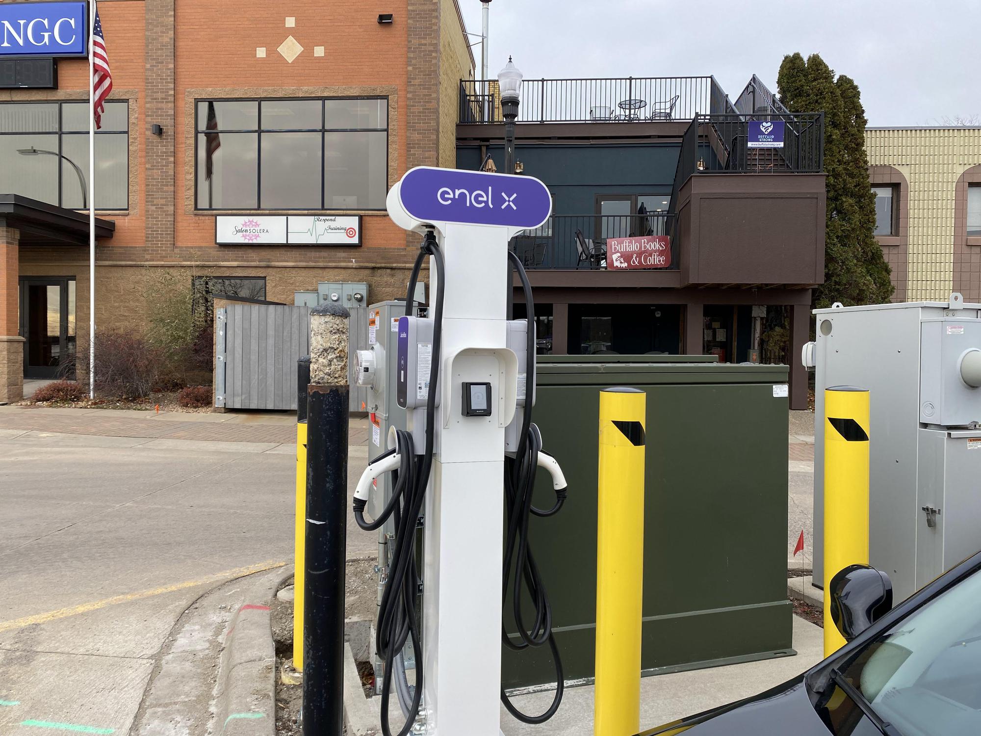 Lake Boulevard Parking Lot | PlugShare