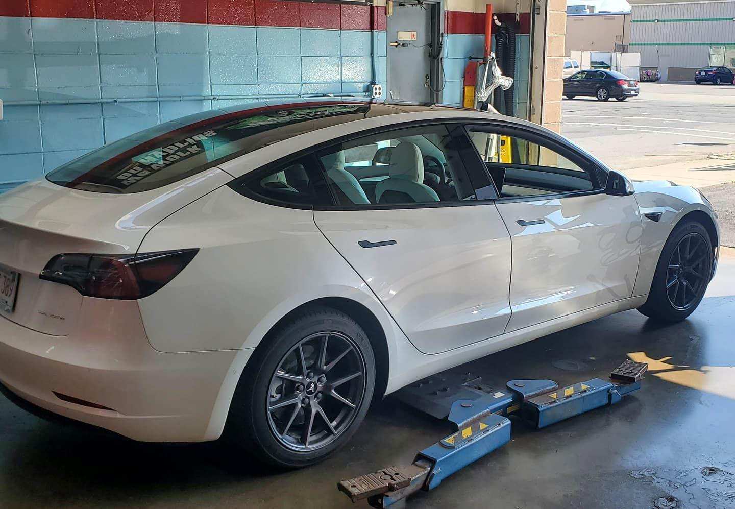 Leo & Sons Auto Repair Lawrence, MA EV Station