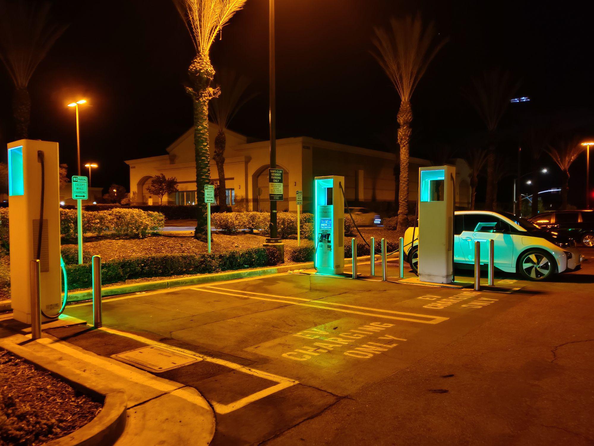 Sam's Club Murrieta, CA EV Station