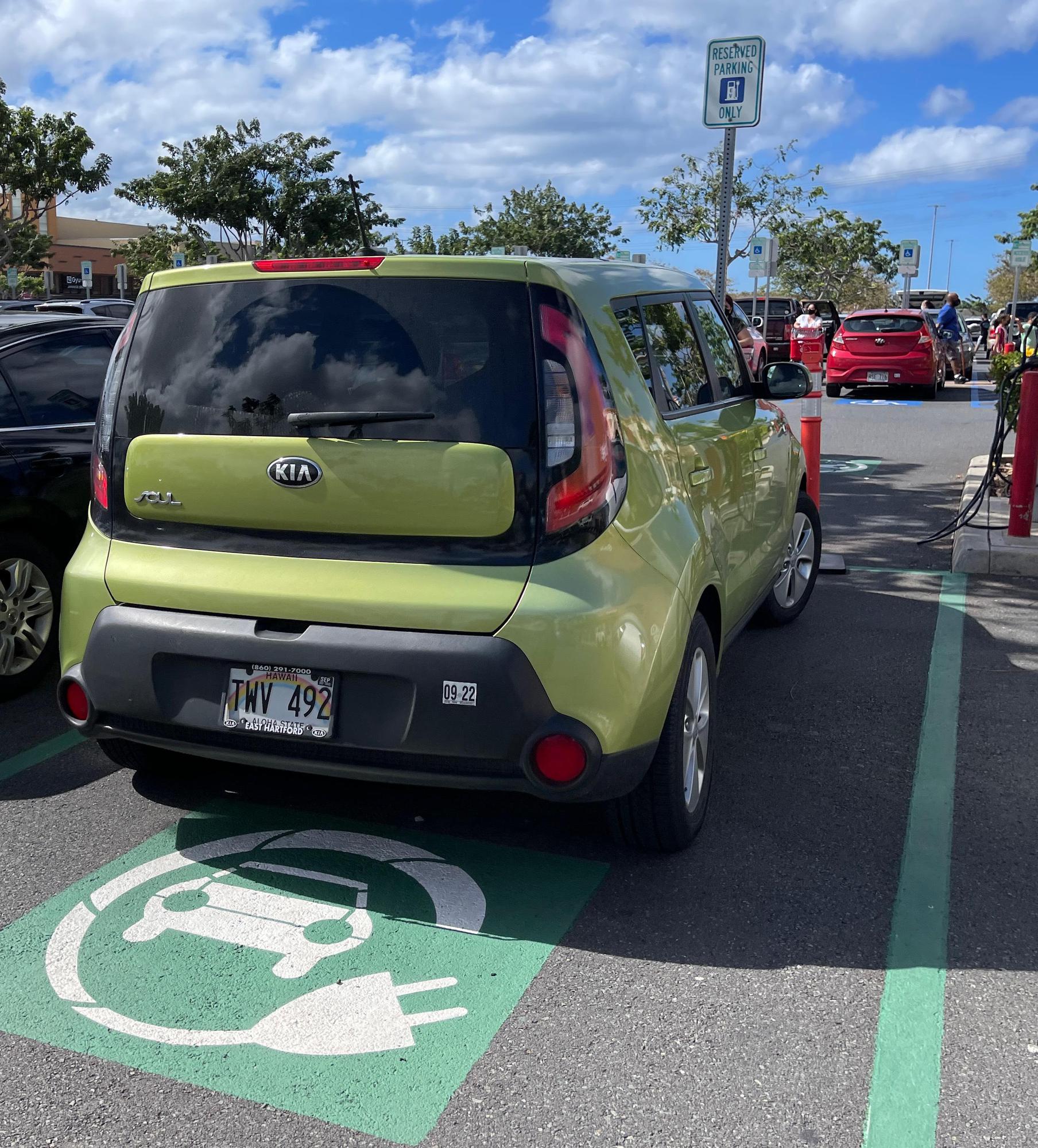 Kapolei Commons Target Kapolei, HI EV Station