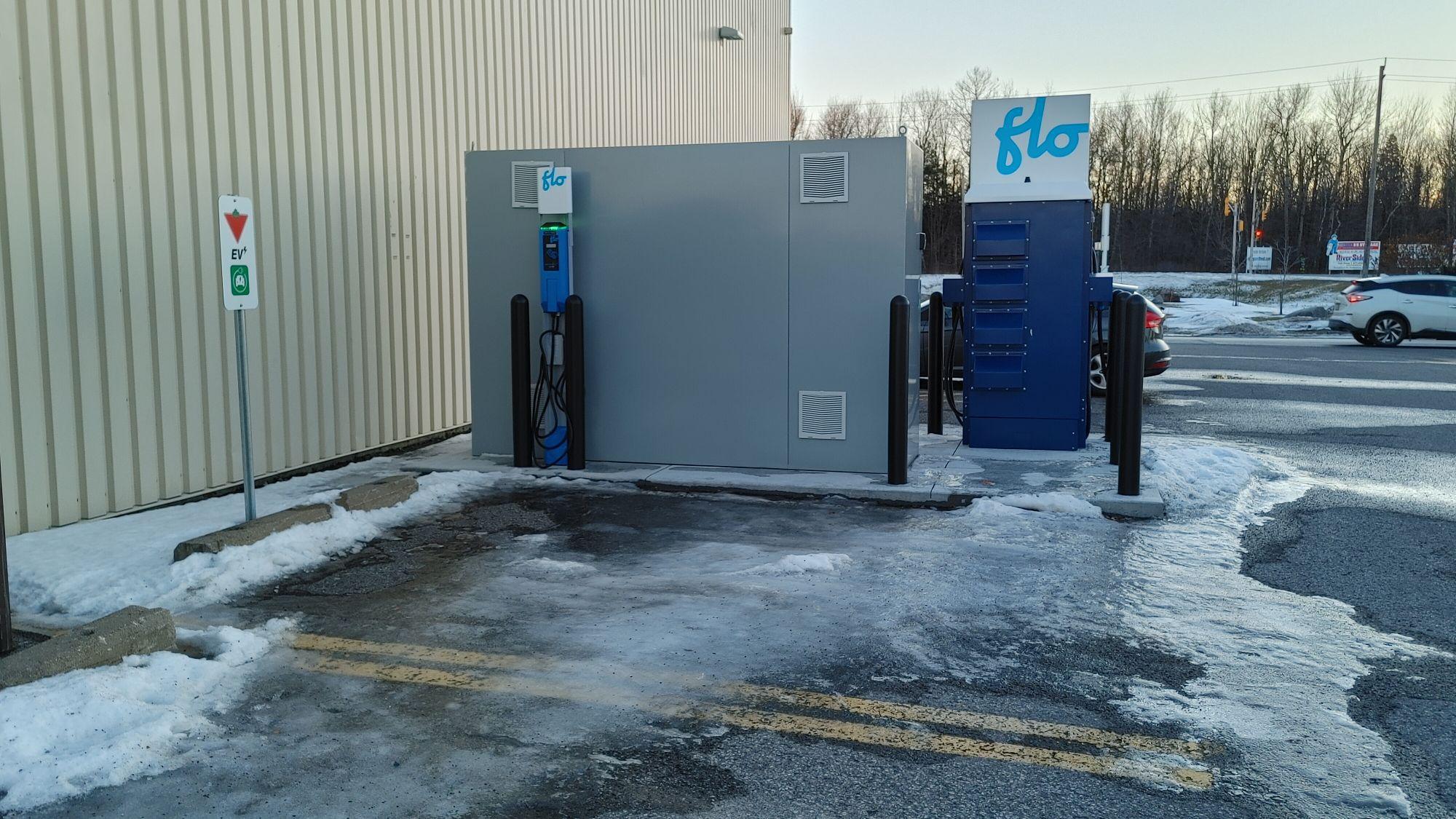 Canadian Tire Hawkesbury Hawkesbury, ON EV Station