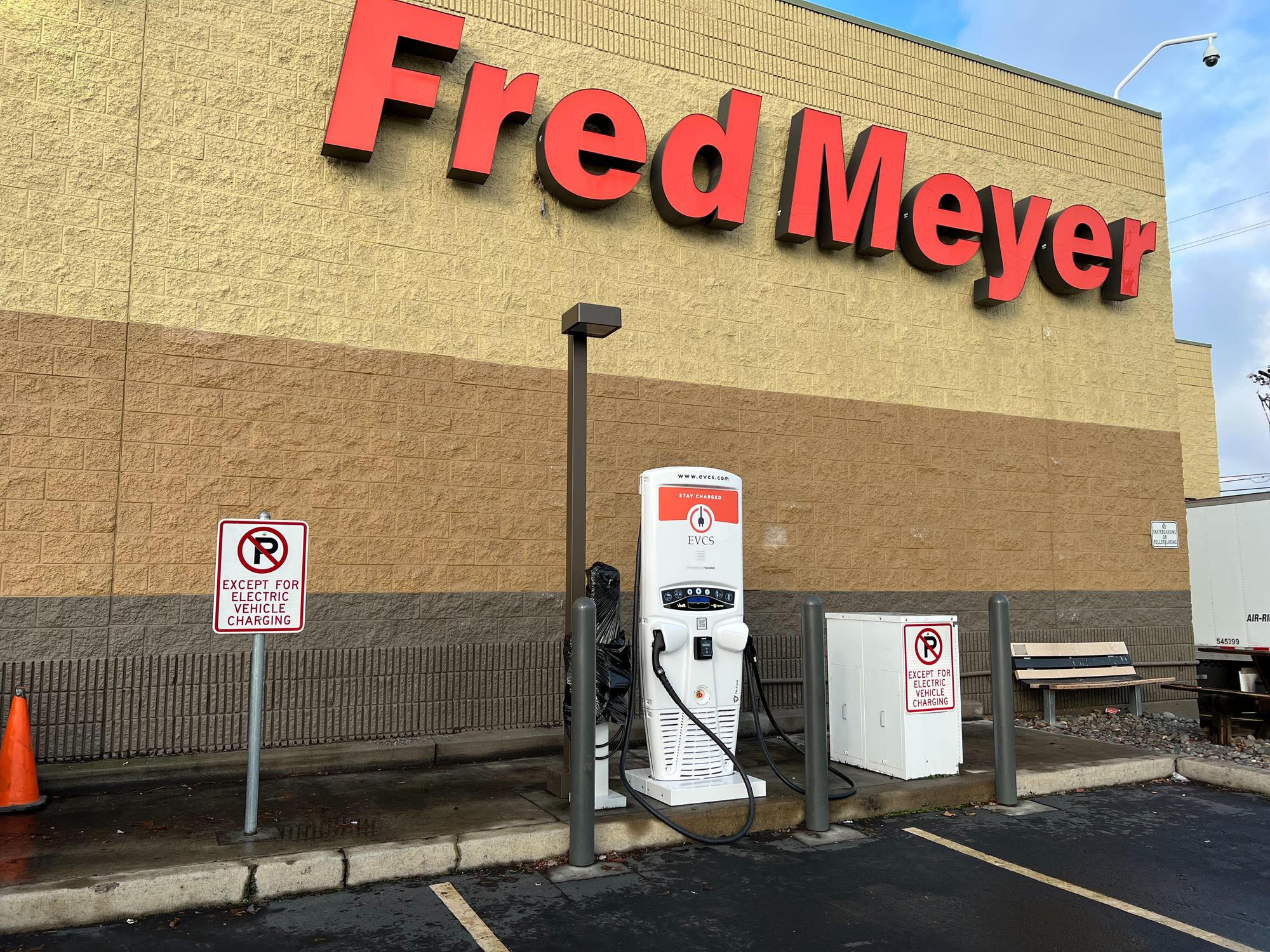 Fred Meyer The Dalles The Dalles, OR EV Station