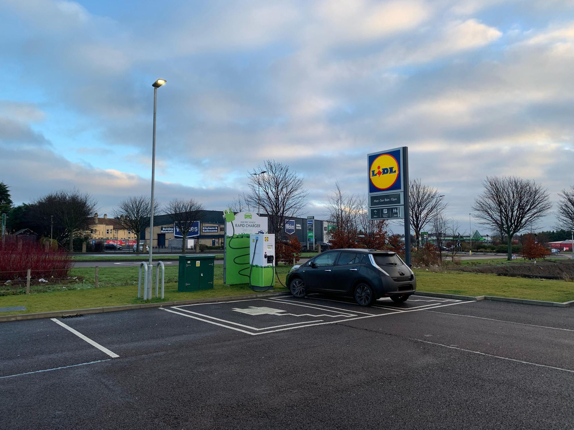 Lidl Kingsway East Mid Craigie Rd, Dundee, DD4 7FF, United Kingdom