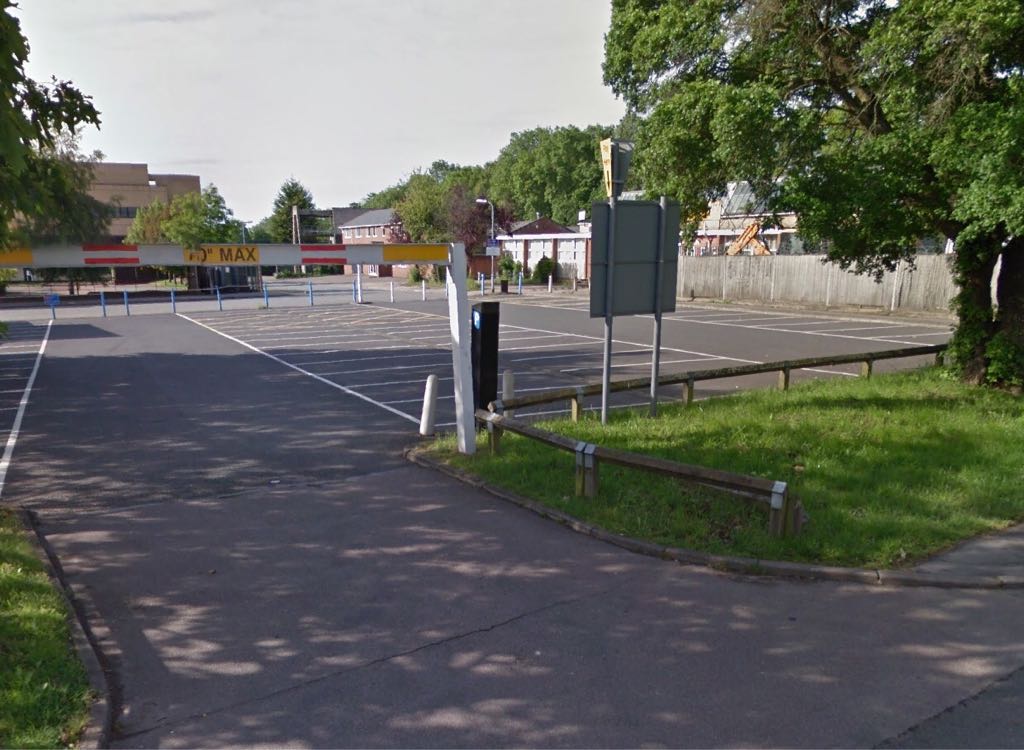 Wood Lane End Car Park Hemel Hempstead, England EV Station