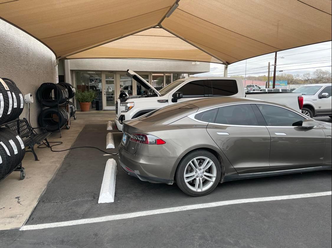 Horne Ford of Nogales Nogales, AZ EV Station