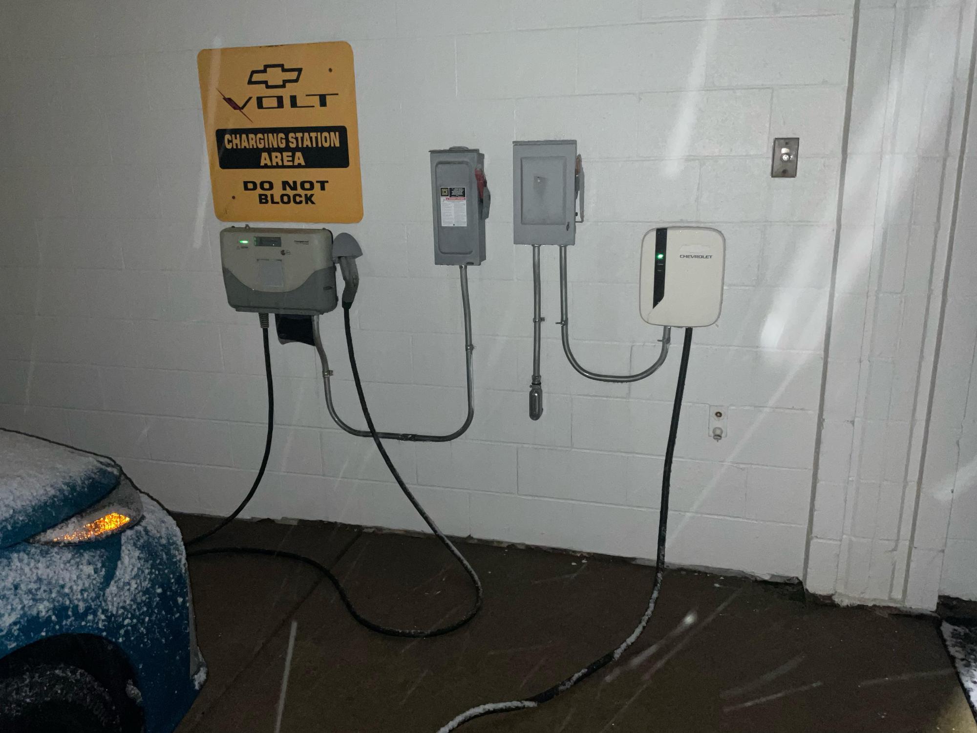 Joe Basil Chevrolet Depew, NY EV Station