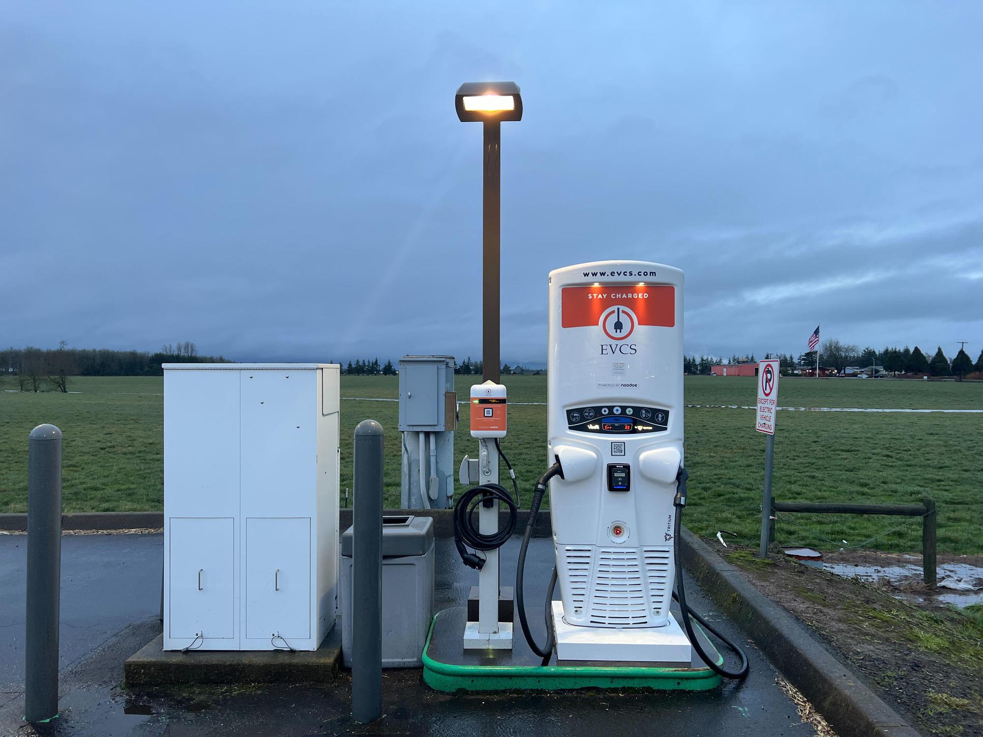 A&W Restaurant Albany Albany, OR EV Station
