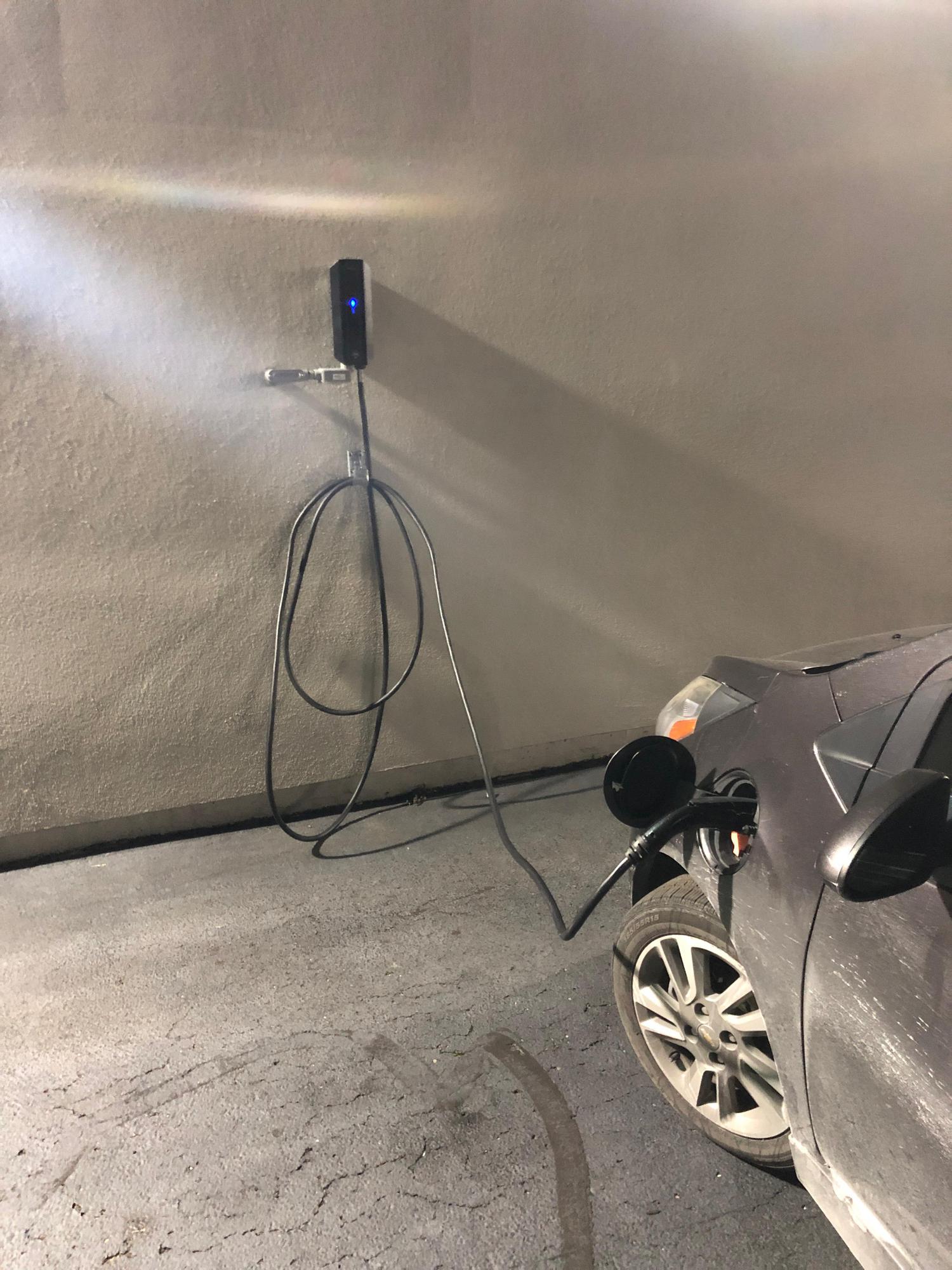 Valley Ford of Huron Huron, OH EV Station