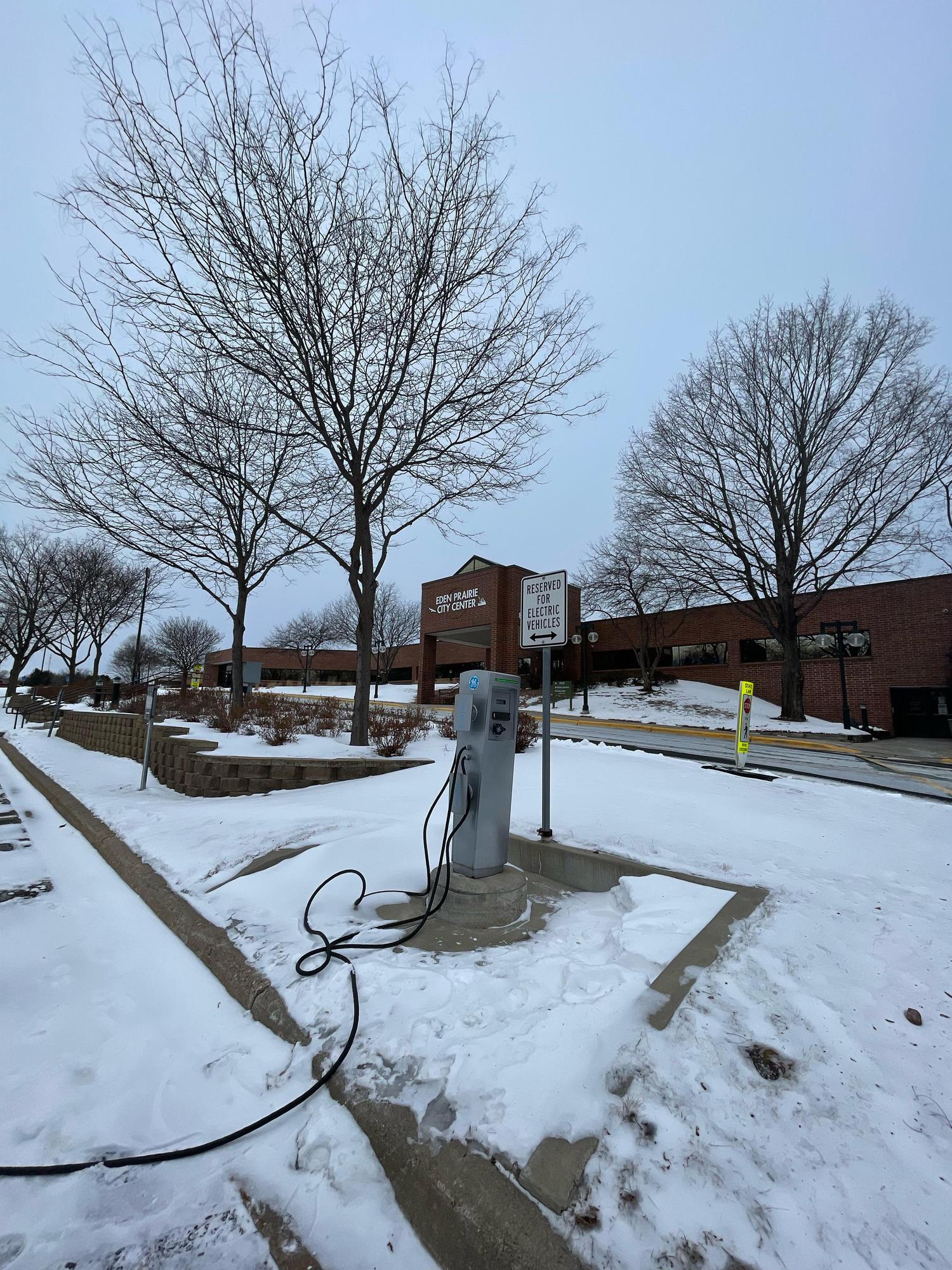 The Garden Room of Eden Prairie Eden Prairie, MN EV Station