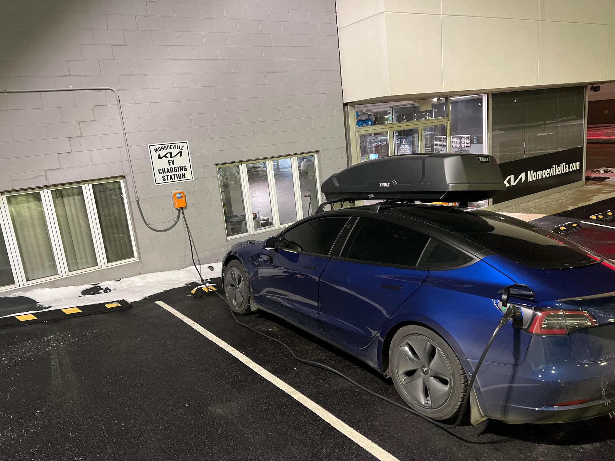 Monroeville Kia (1) Monroeville, PA EV Station