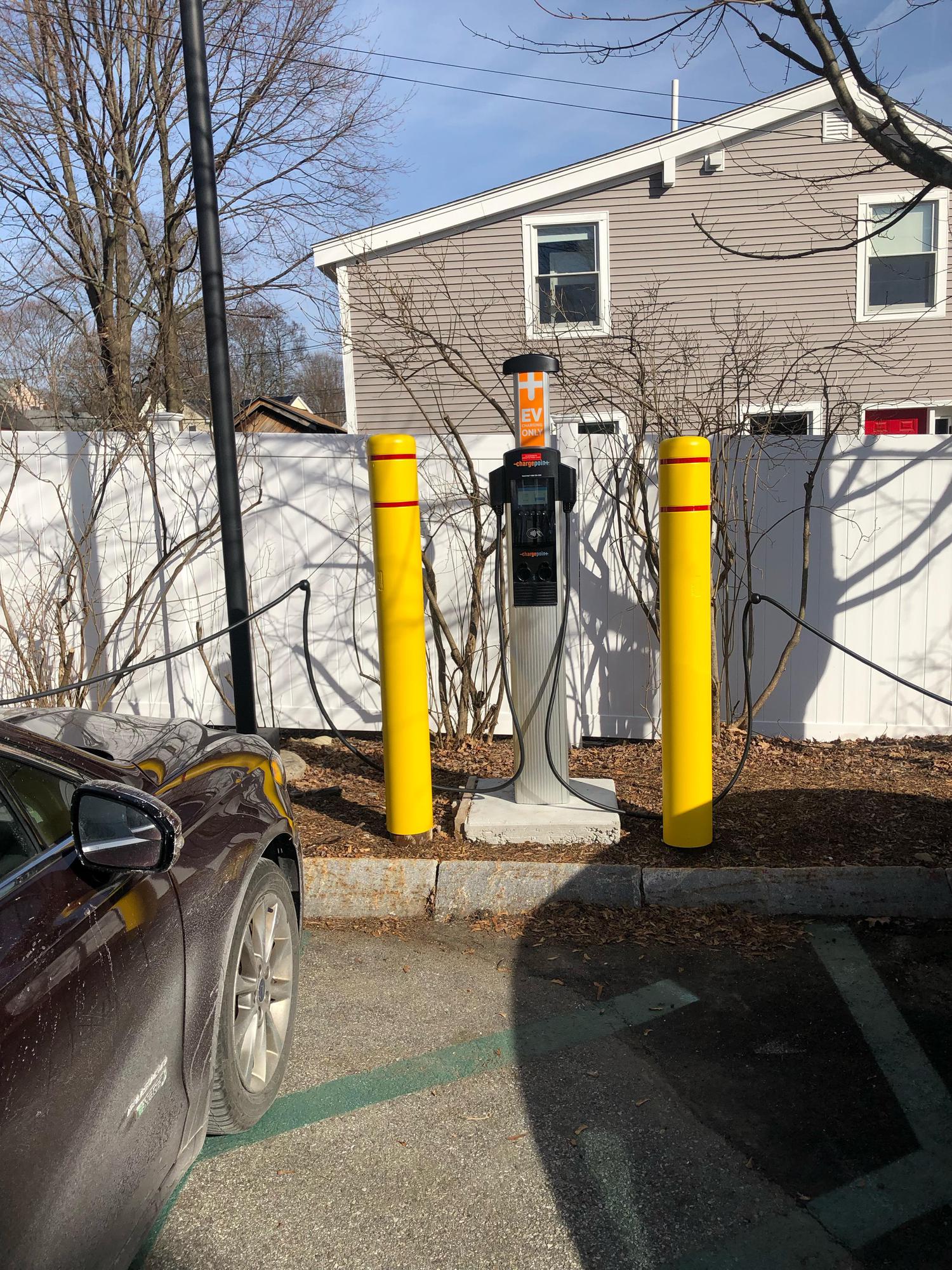 Maynard Public Library Maynard, MA EV Station