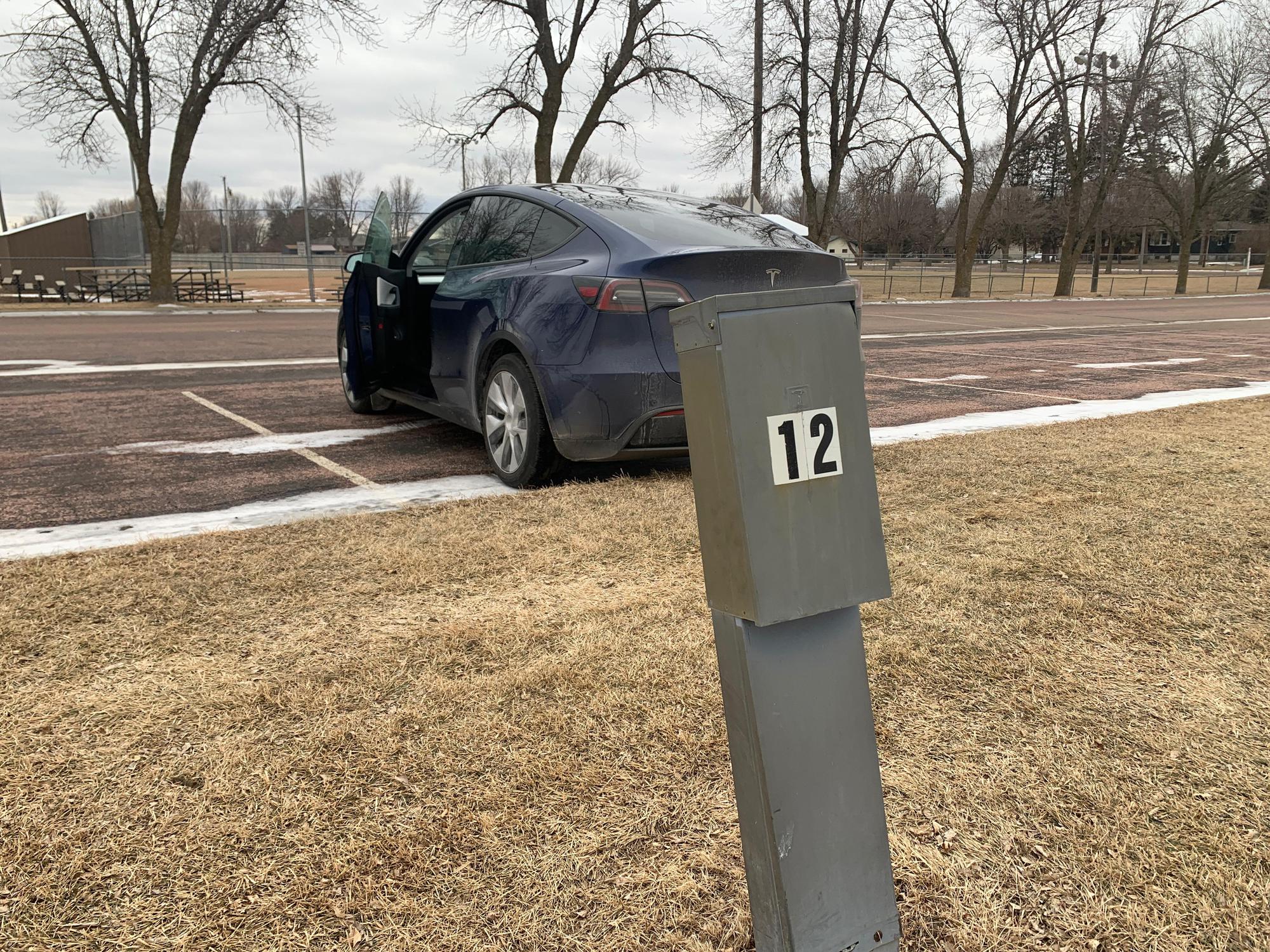 Lennox City Park Lennox, SD EV Station