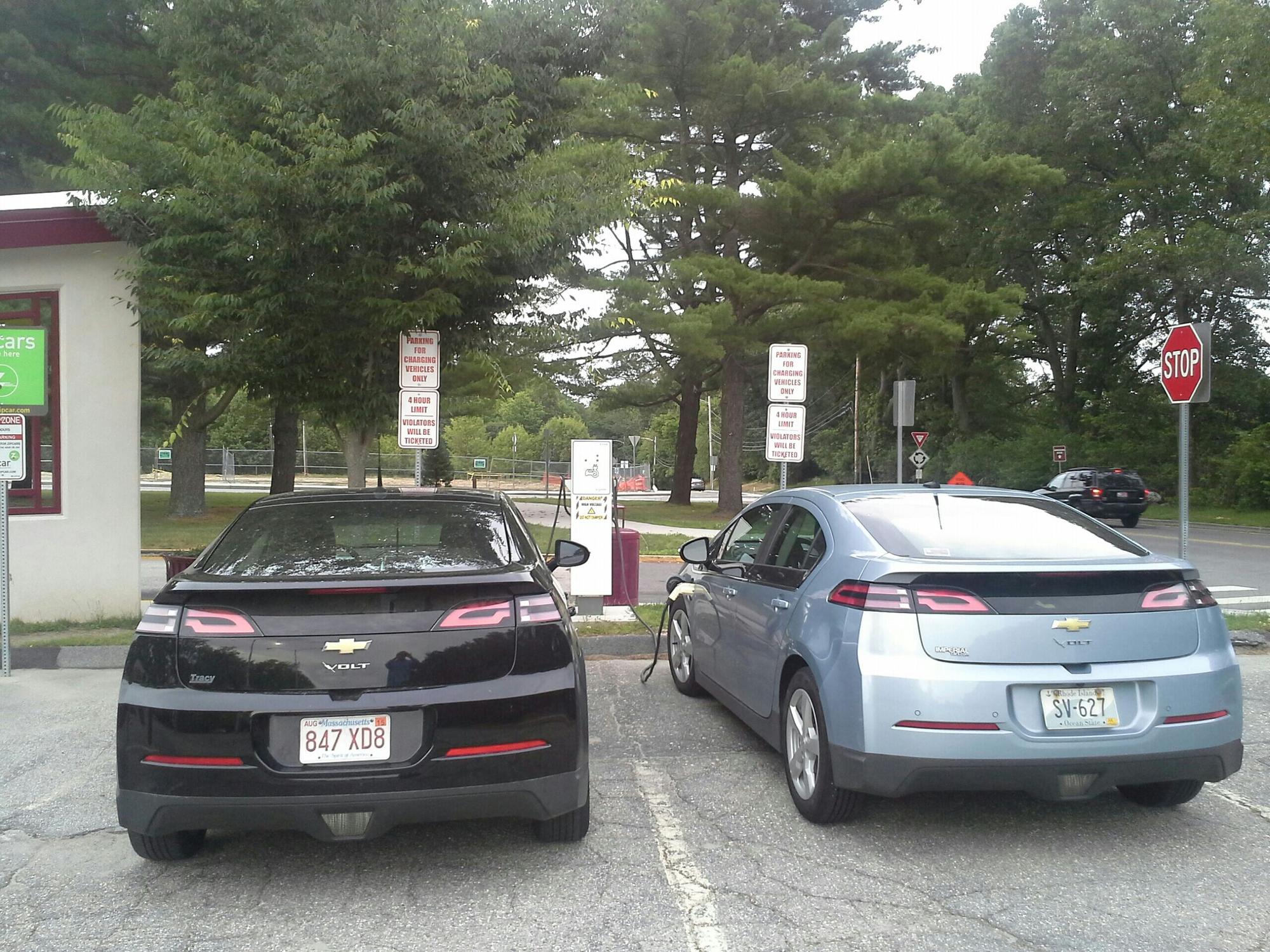 Rhode Island College Parking Lot D Providence, RI EV Station