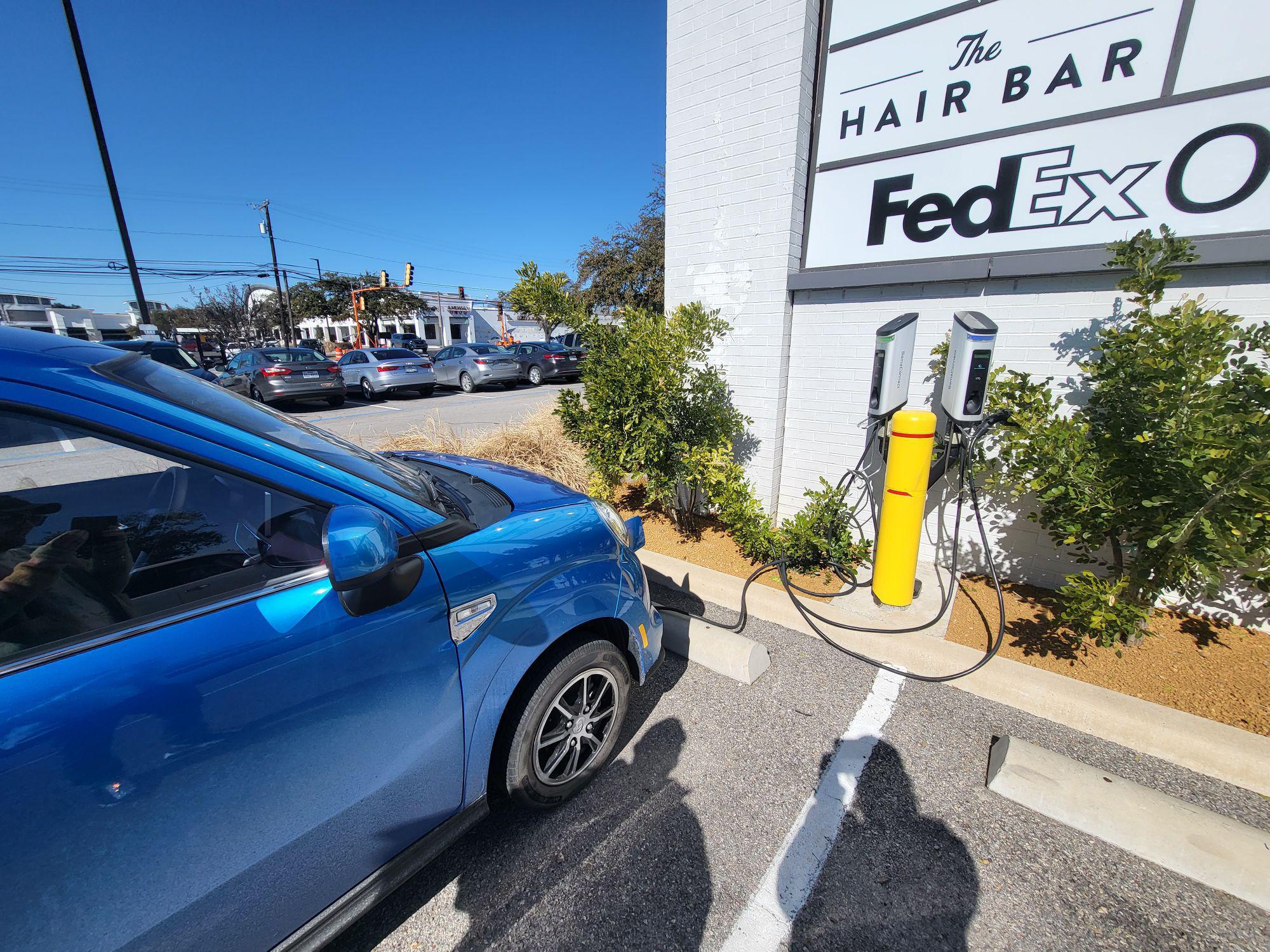 Preston Royal Village Dallas, TX EV Station