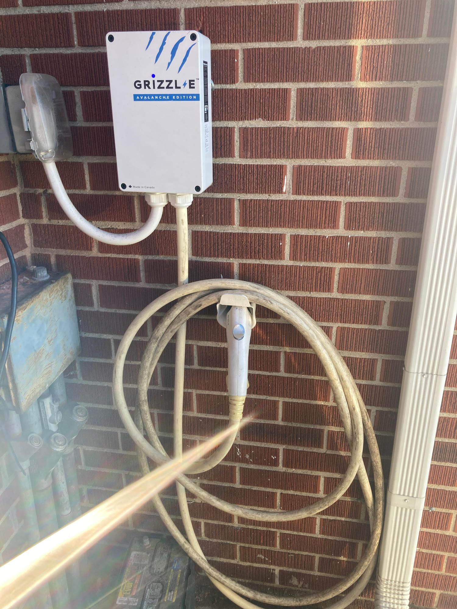 Centerville Auto Service Center Centerville, OH EV Station