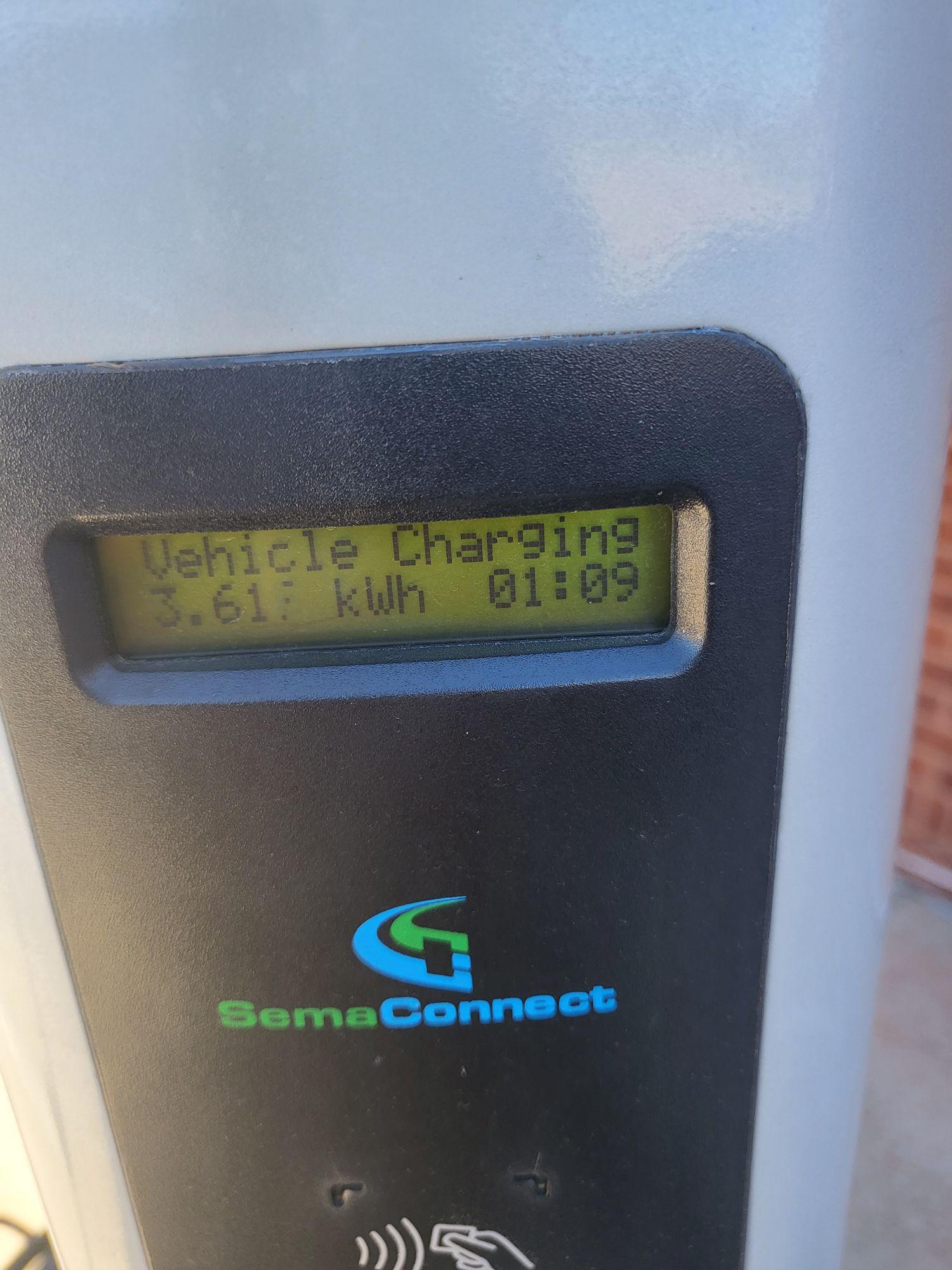 GM Financial Arlington, TX EV Station