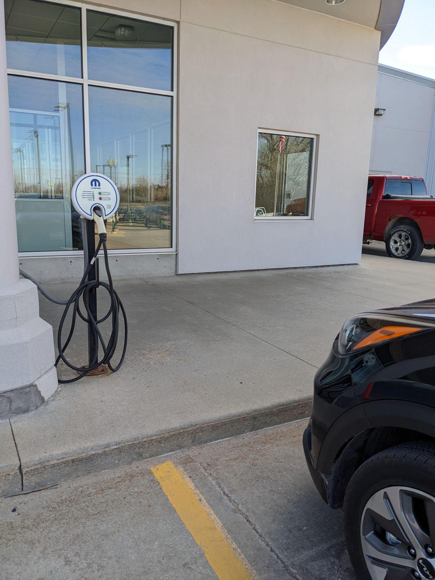 Woodhouse Chrysler Dodge Jeep Ram of Blair Service Blair, NE EV