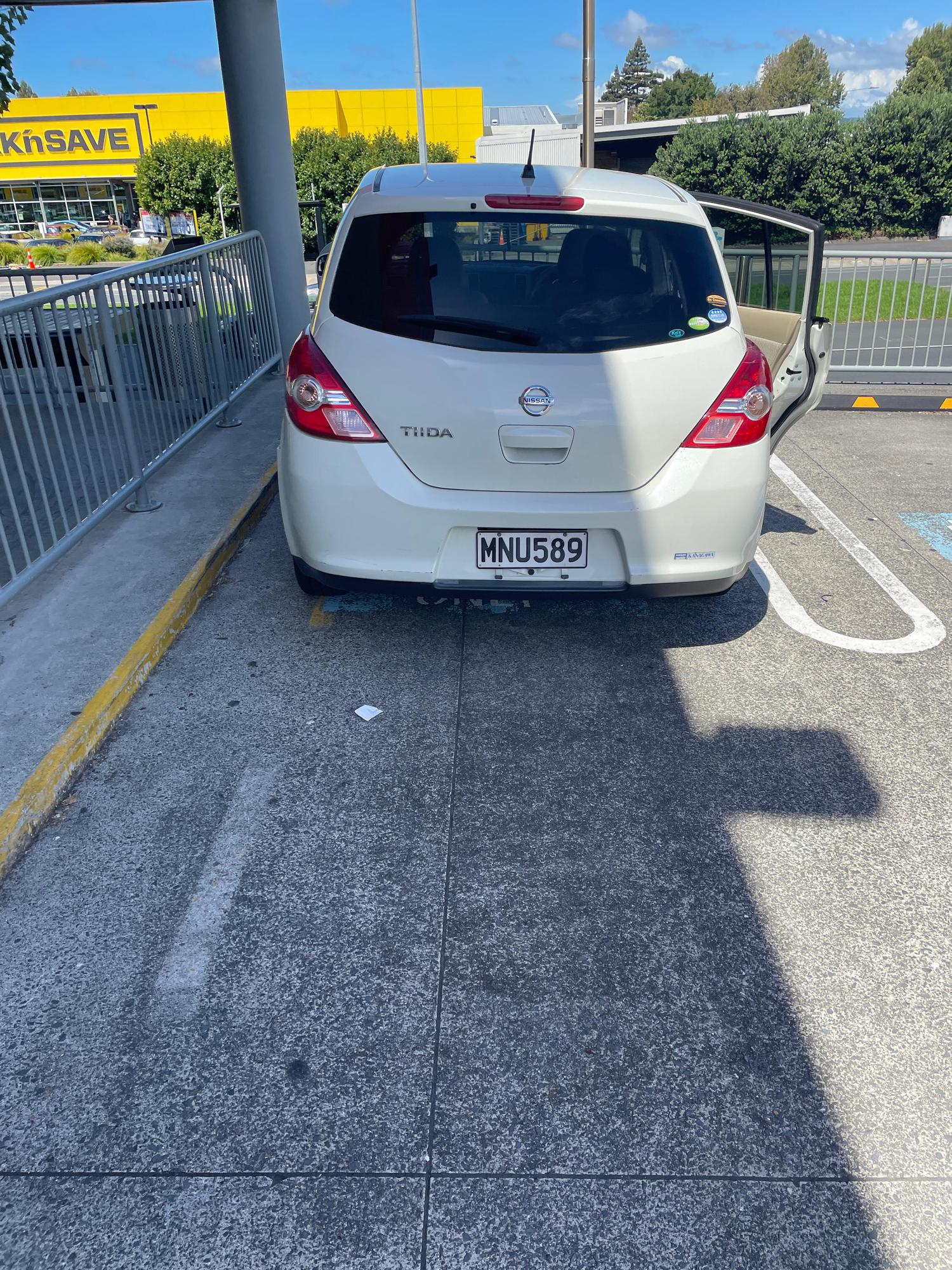 The Warehouse Tauranga Tauranga, Bay of Plenty EV Station