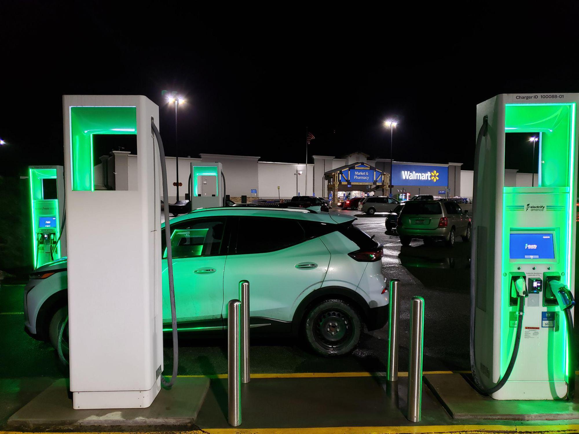 Walmart Supercenter Smelterville, ID EV Station