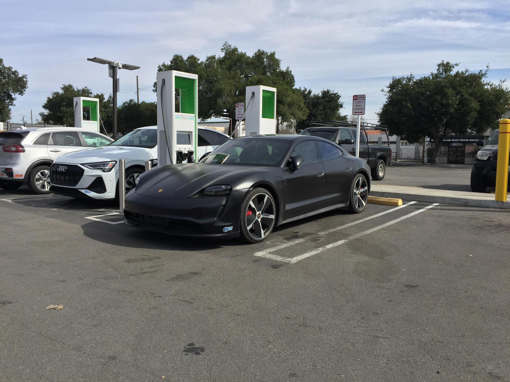 Paso Robles Bank of America Paso Robles, CA EV Station