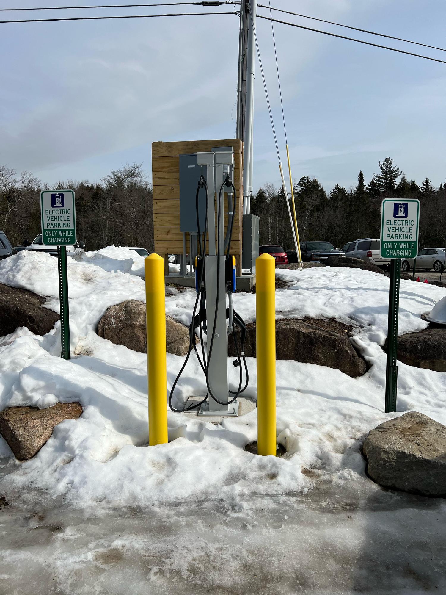 Oak Mountain Speculator, NY EV Station