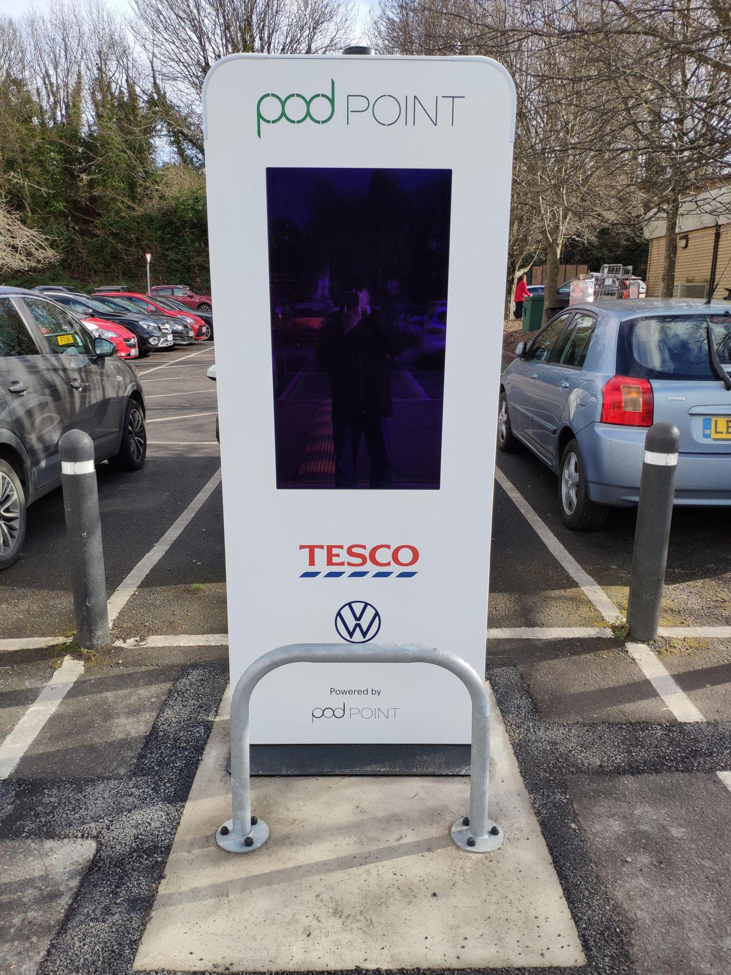 Tesco Extra Purley 8 Purley Rd, Purley, CR8 2HA, United Kingdom EV