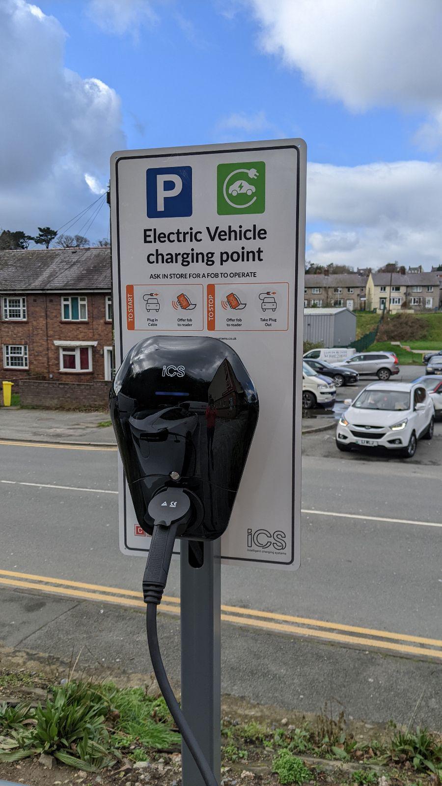 CEF Bangor CEF, Caernarfon Rd, Bangor LL57 4SU EV Station