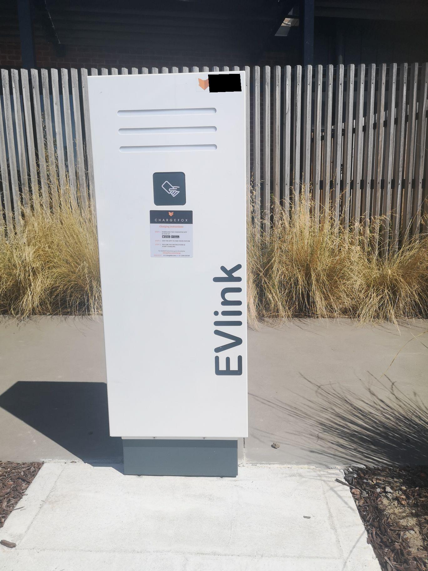 Cranbourne West Community Hub Cranbourne West, VIC EV Station