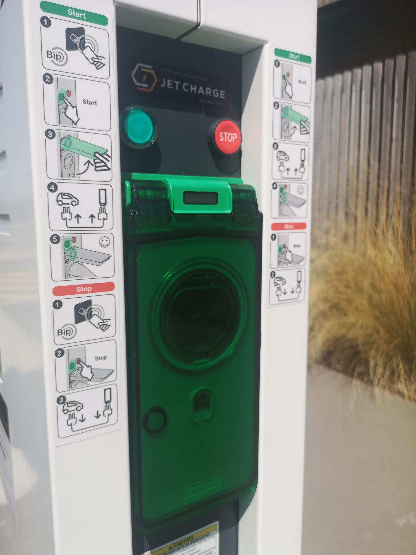 Cranbourne West Community Hub Cranbourne West, VIC EV Station