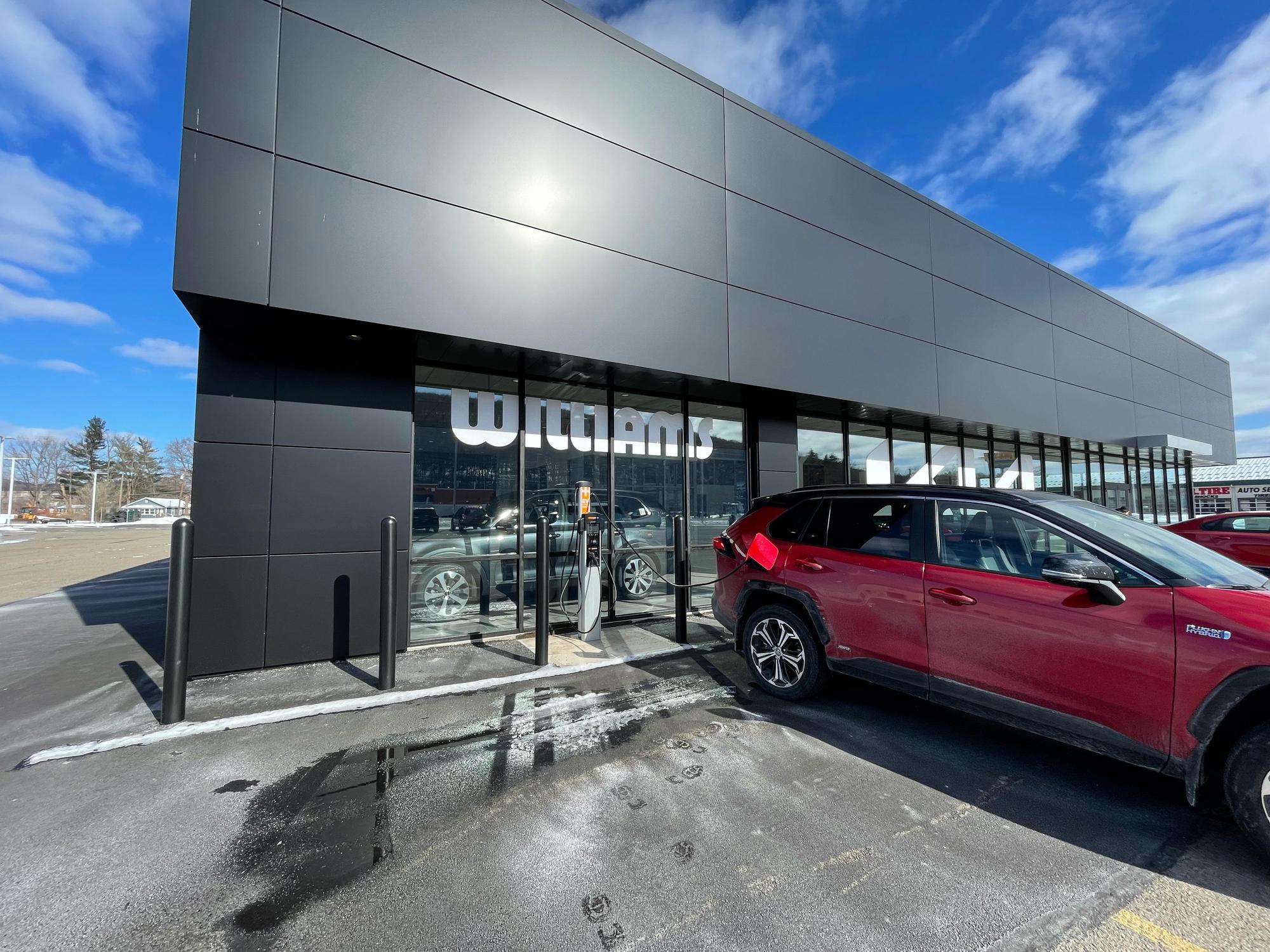 Williams Kia Big Flats, NY EV Station